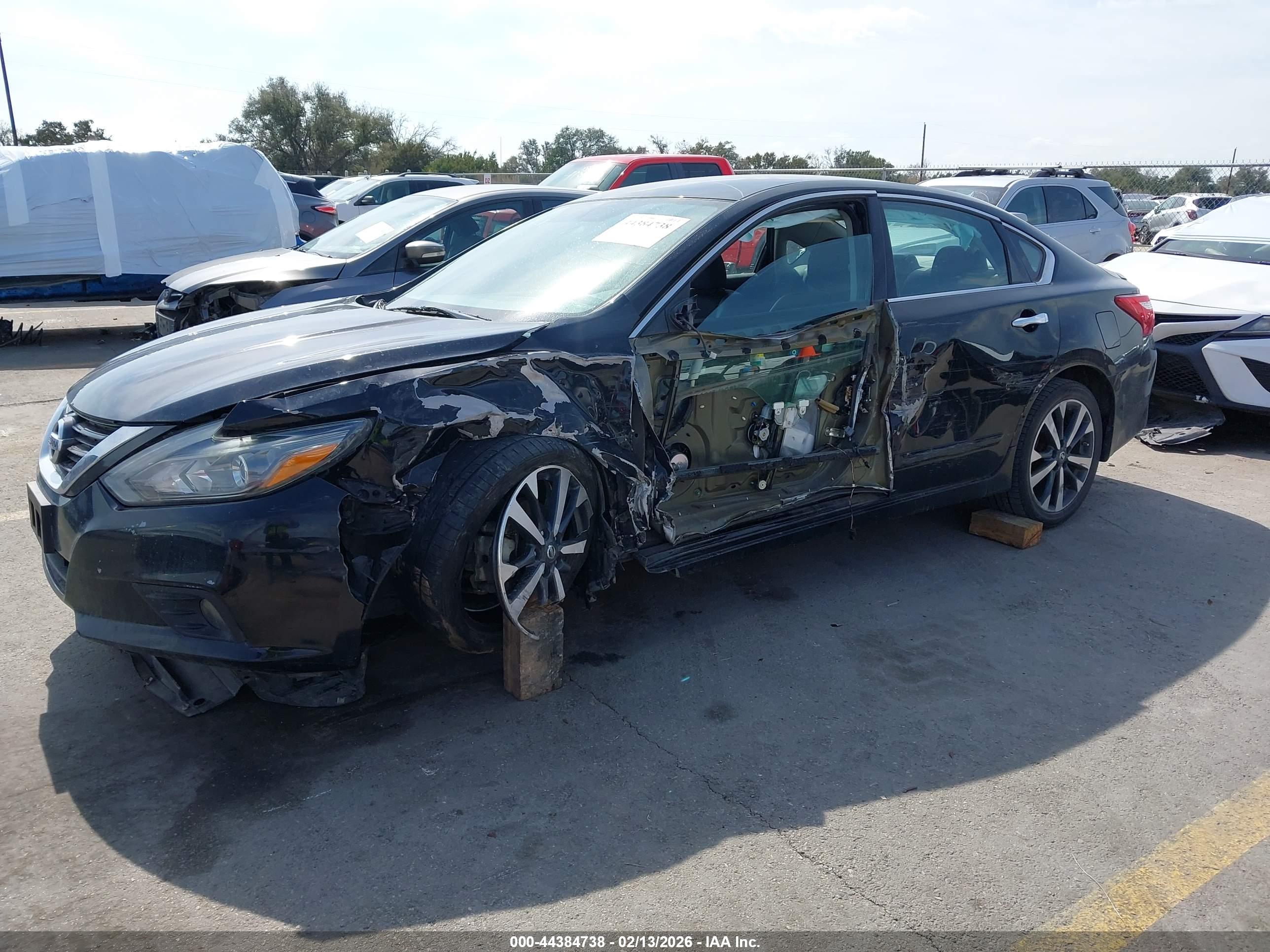 NISSAN ALTIMA image 2