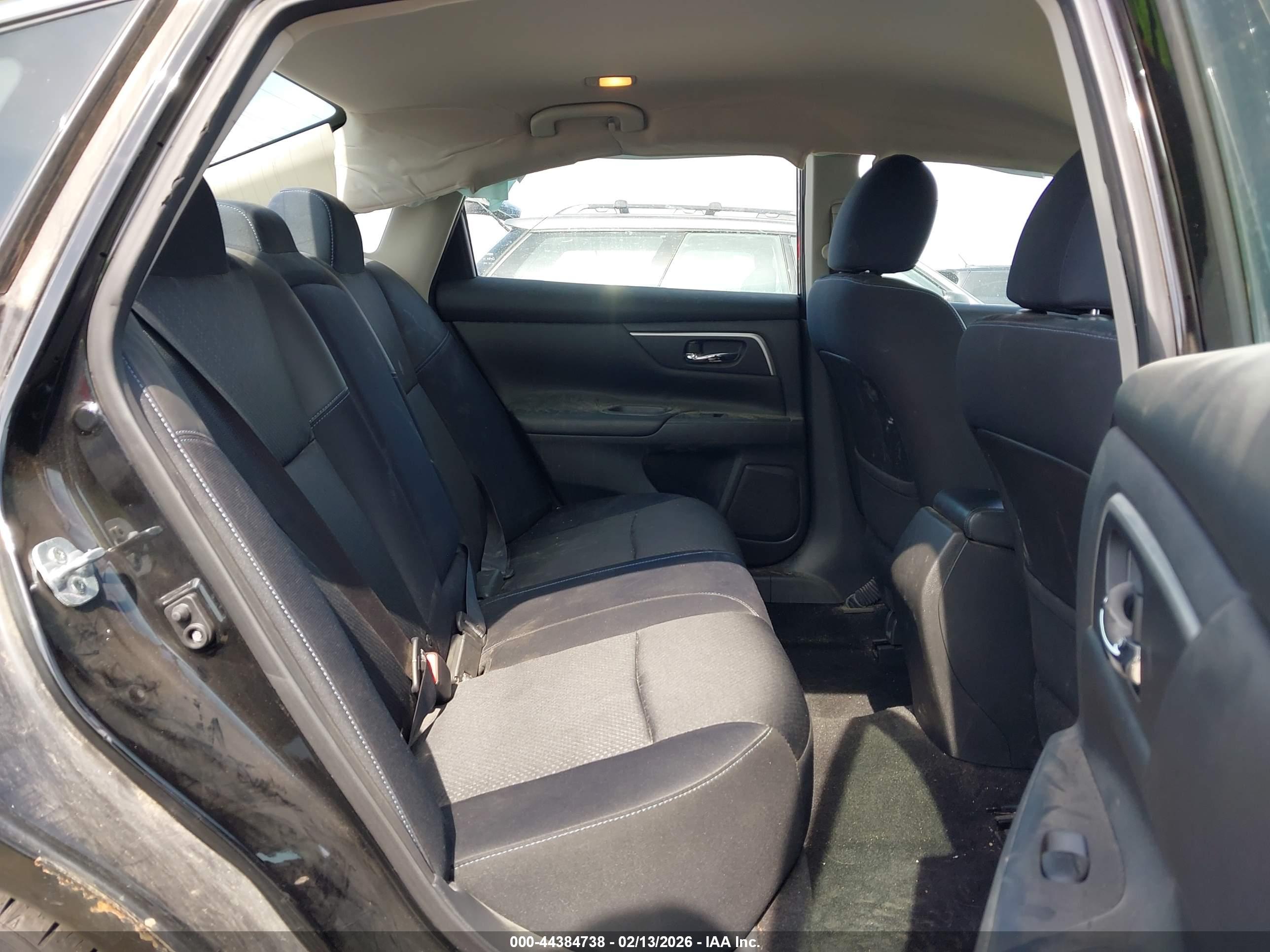 NISSAN ALTIMA image 8