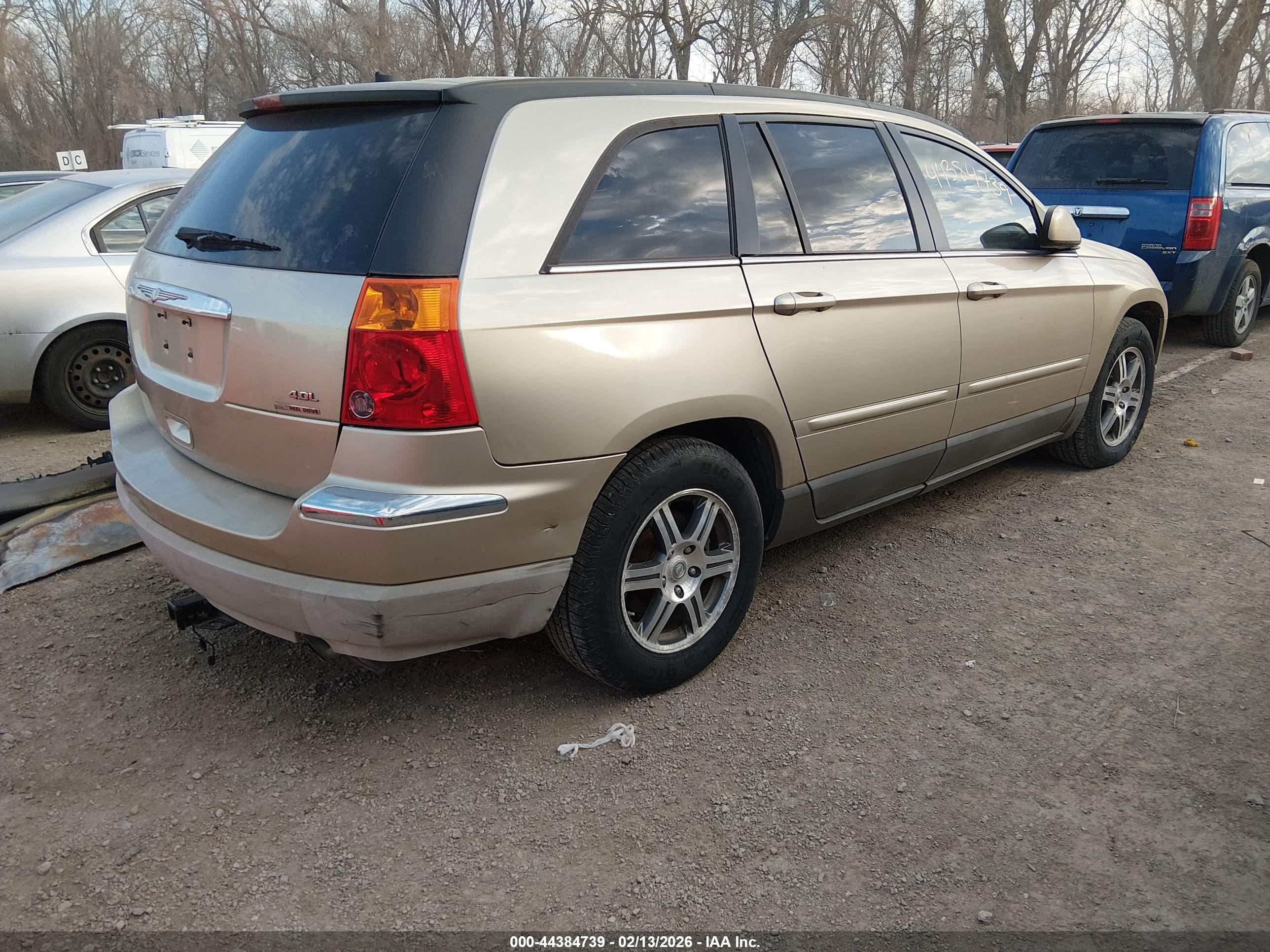 CHRYSLER PACIFICA image 4