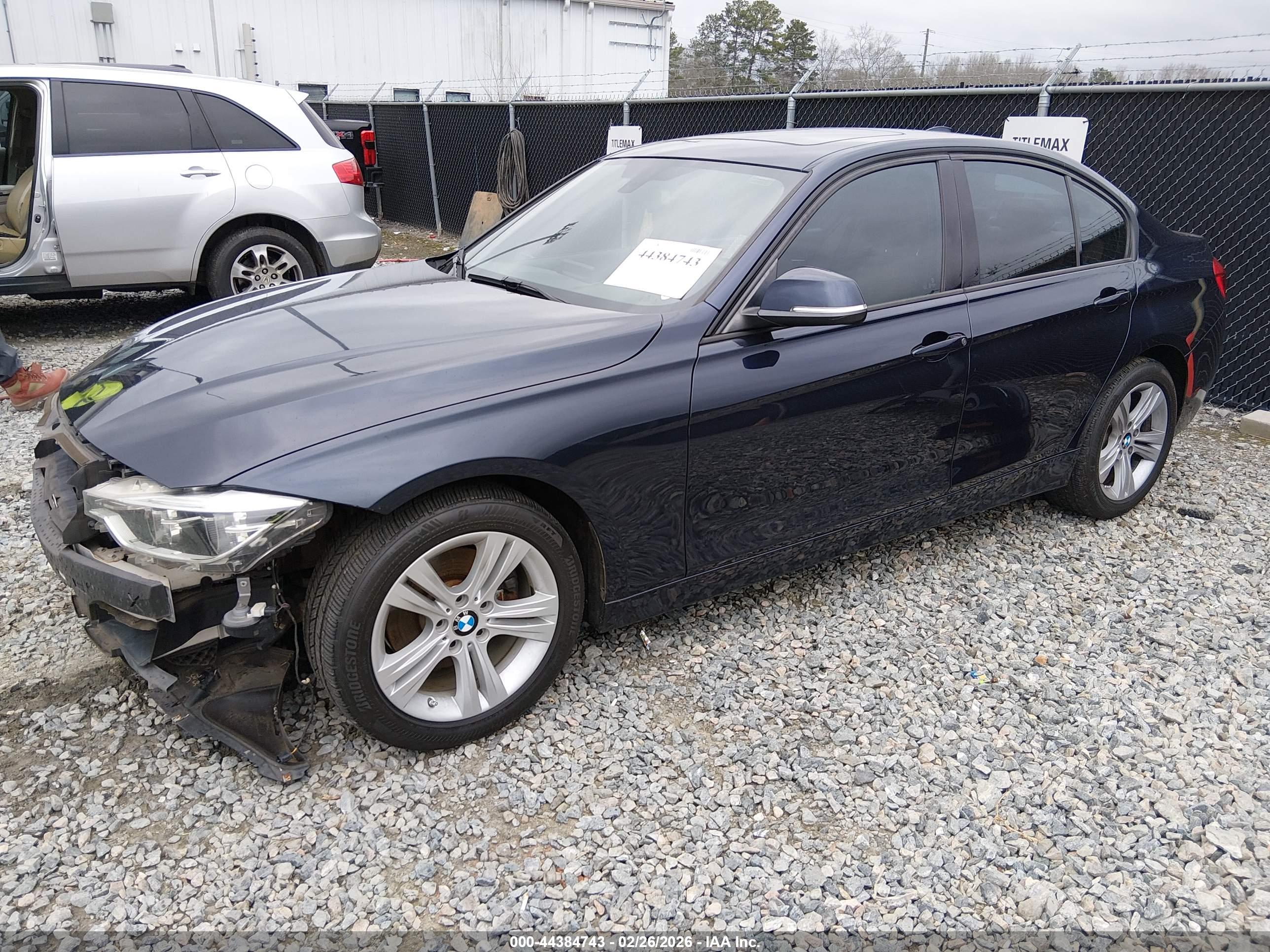 BMW 328I image 2