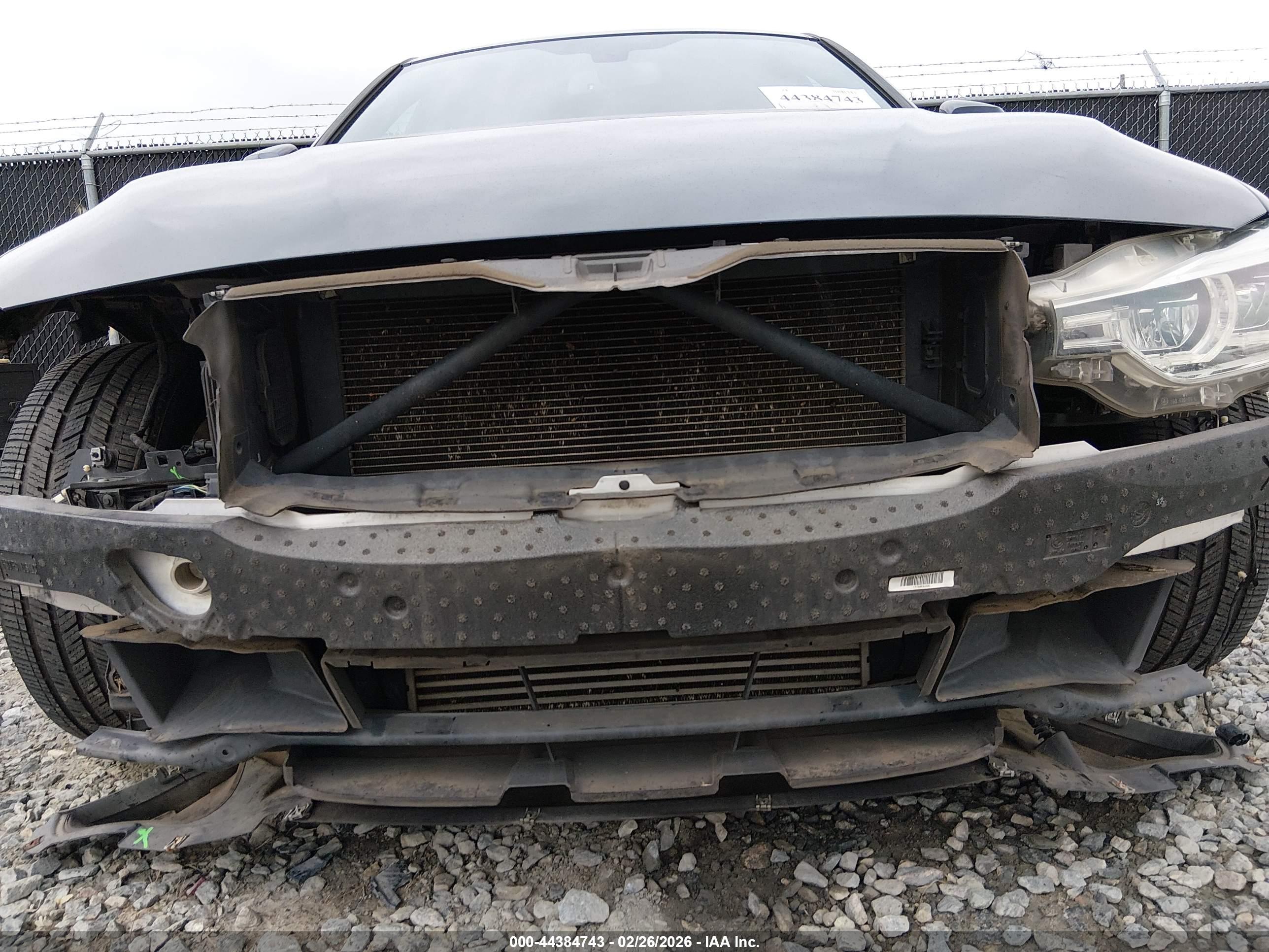 BMW 328I image 6