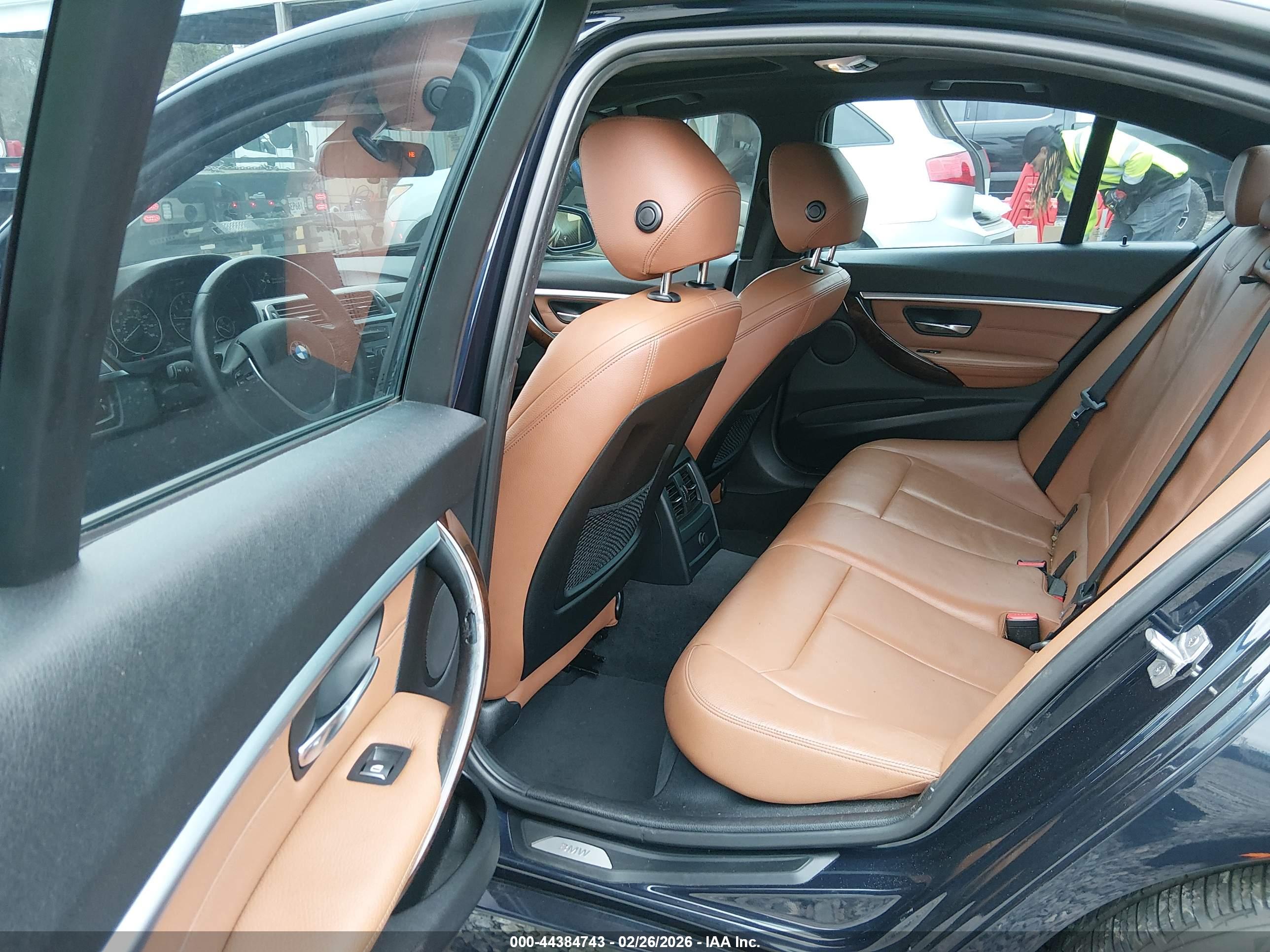 BMW 328I image 8