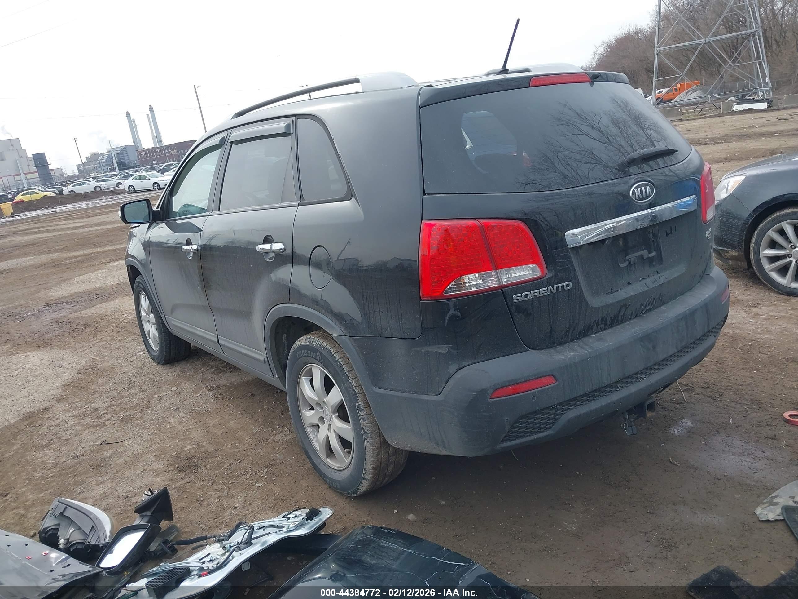 KIA SORENTO image 3