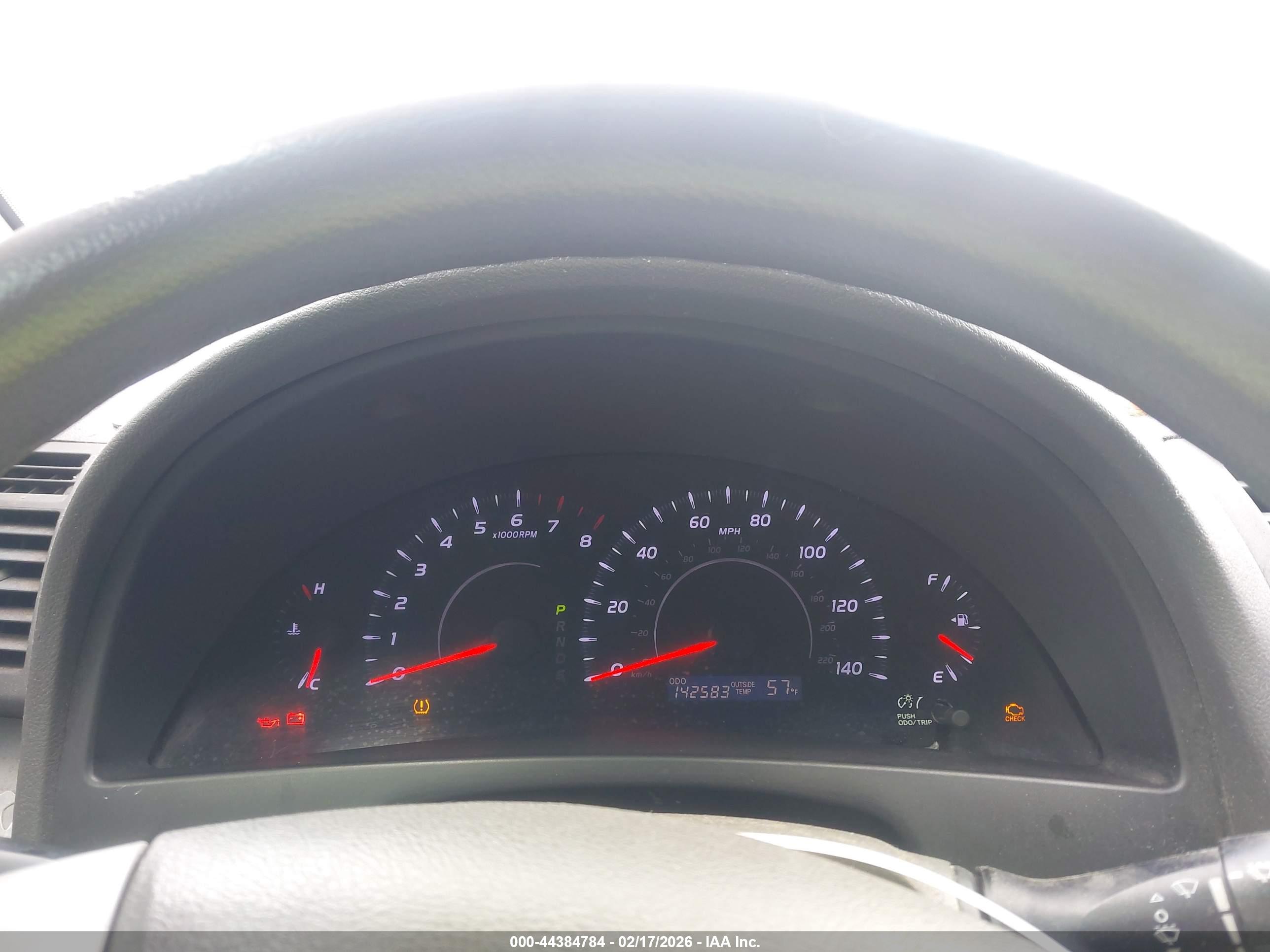 TOYOTA CAMRY image 7