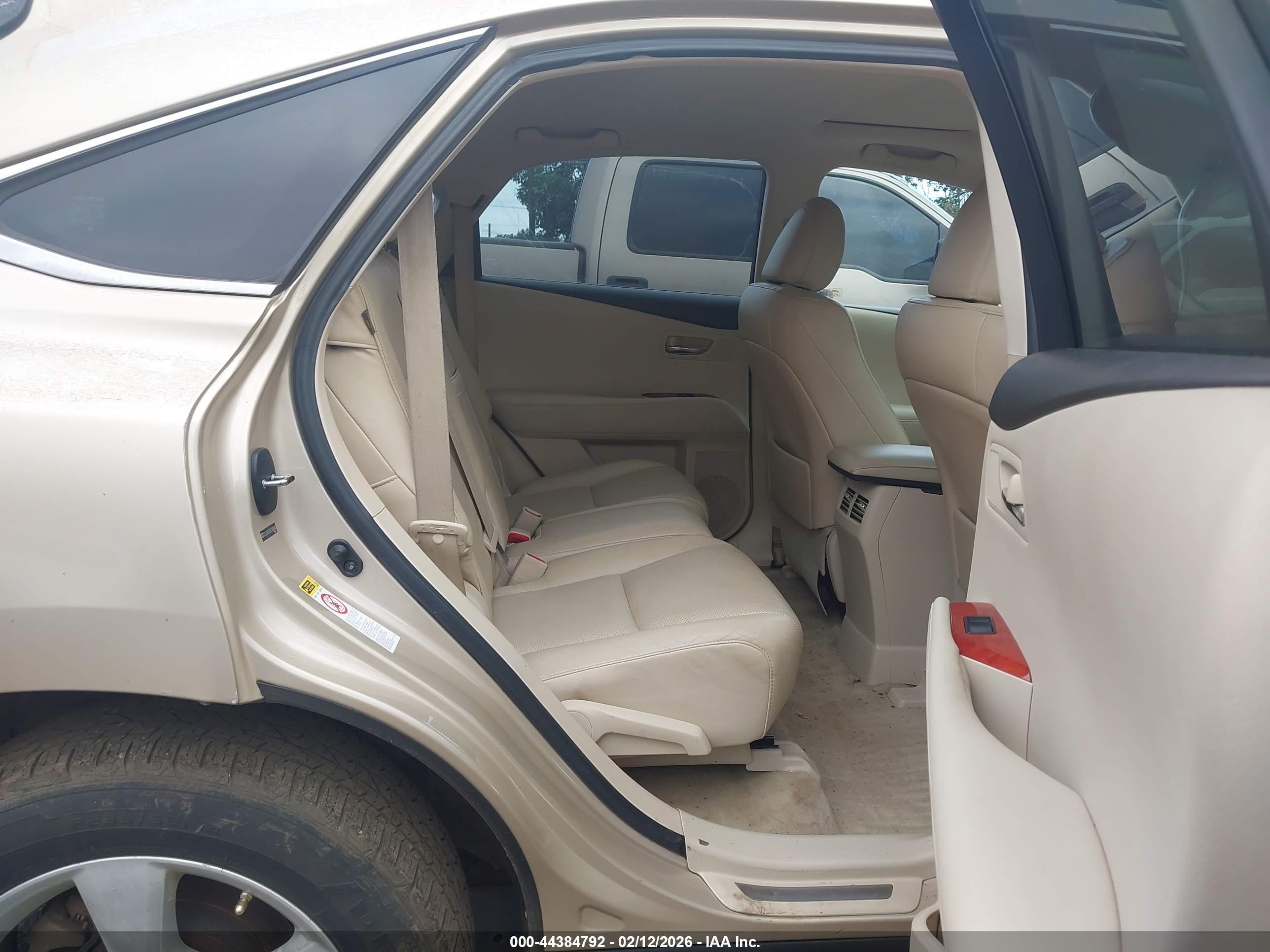 LEXUS RX image 8