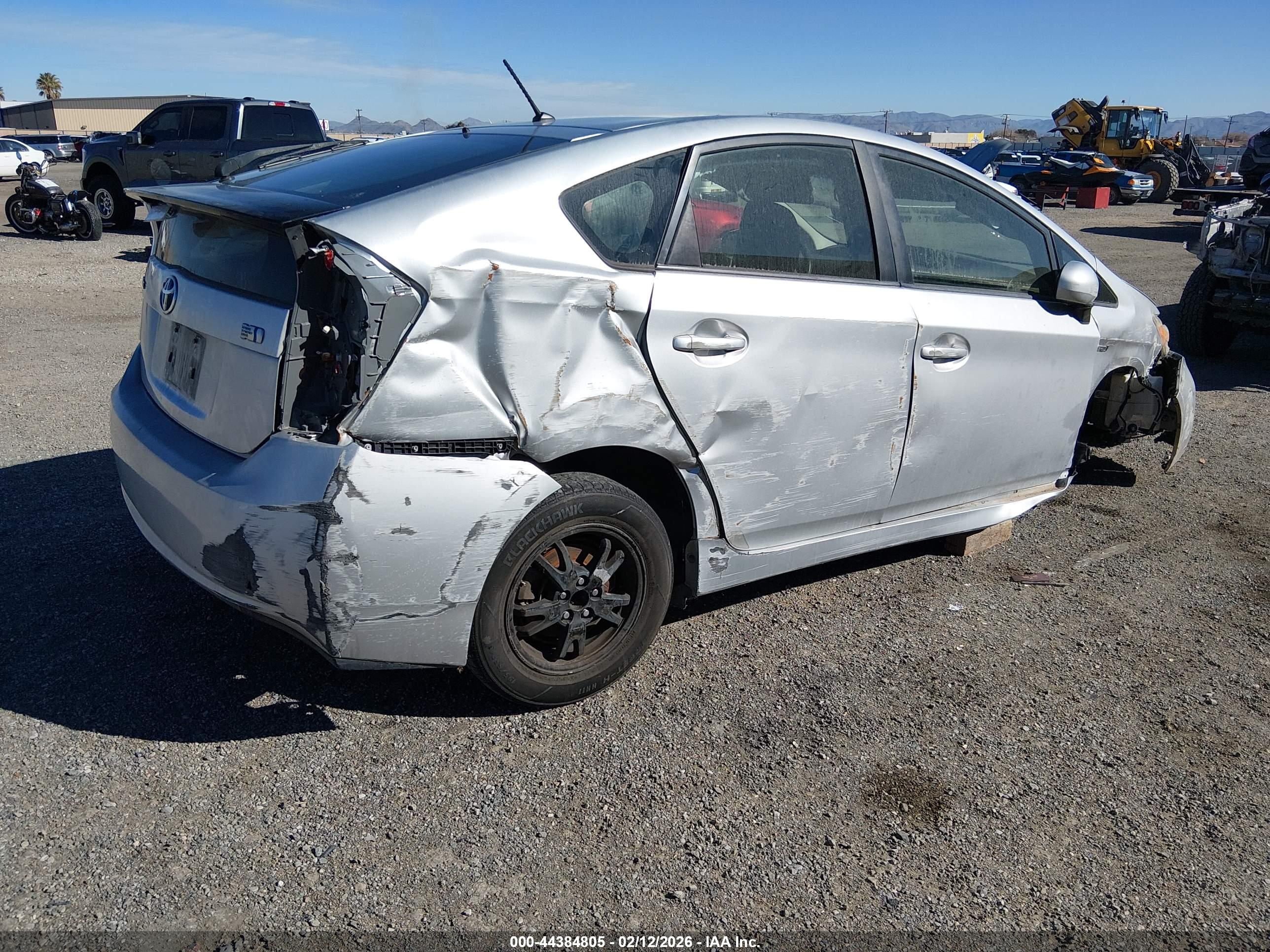 TOYOTA PRIUS image 4