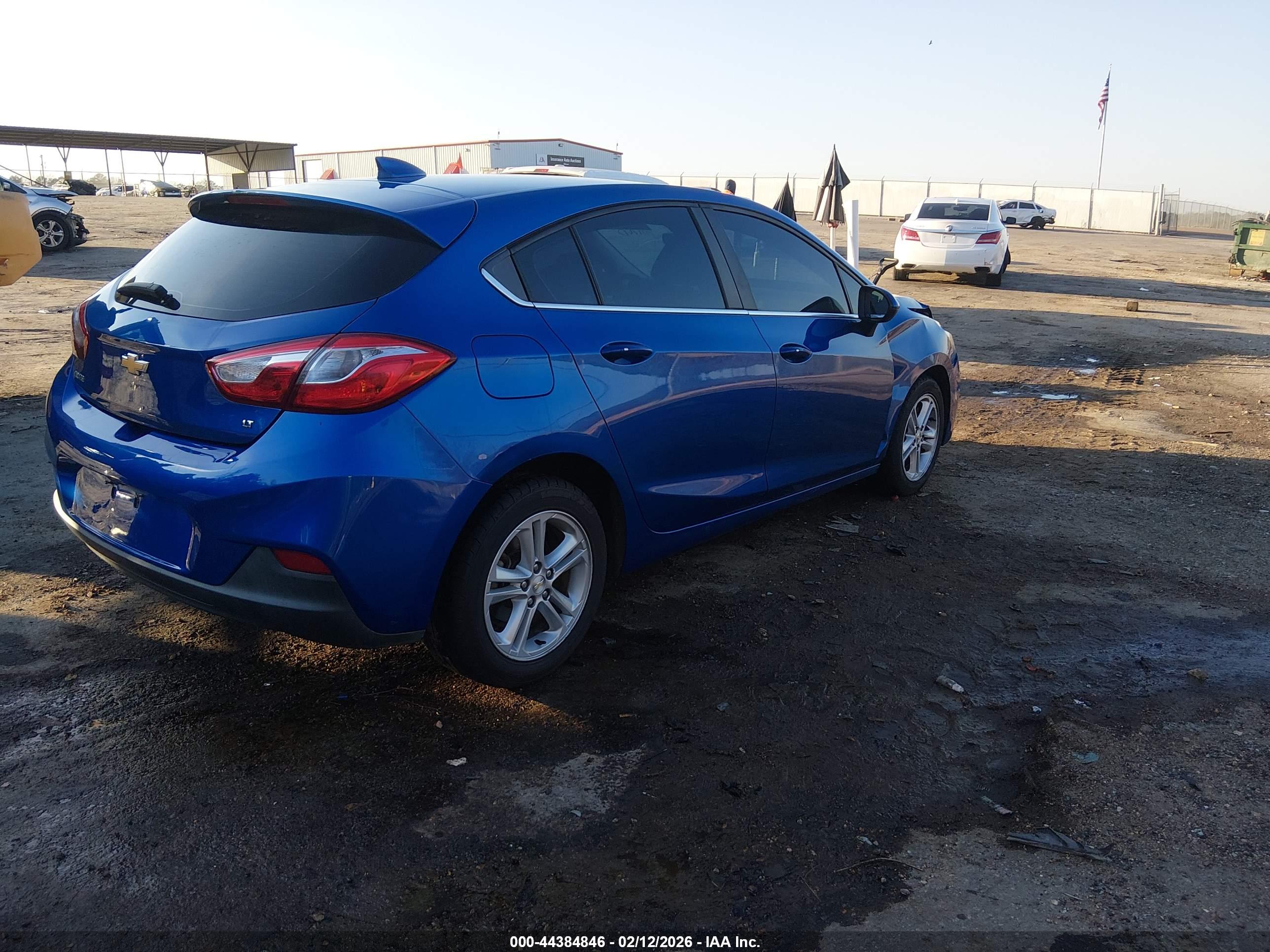 CHEVROLET CRUZE image 4