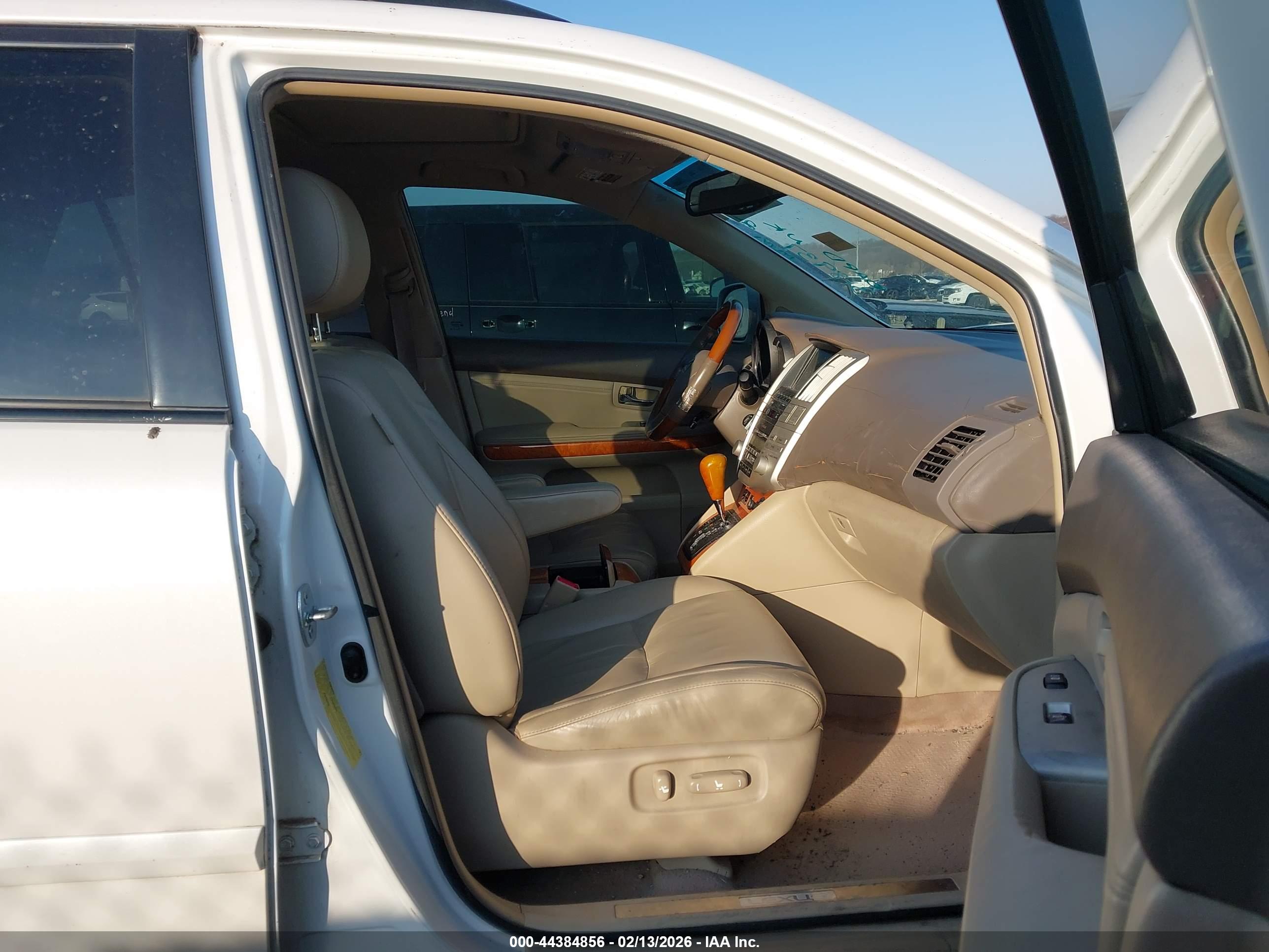 LEXUS RX image 5