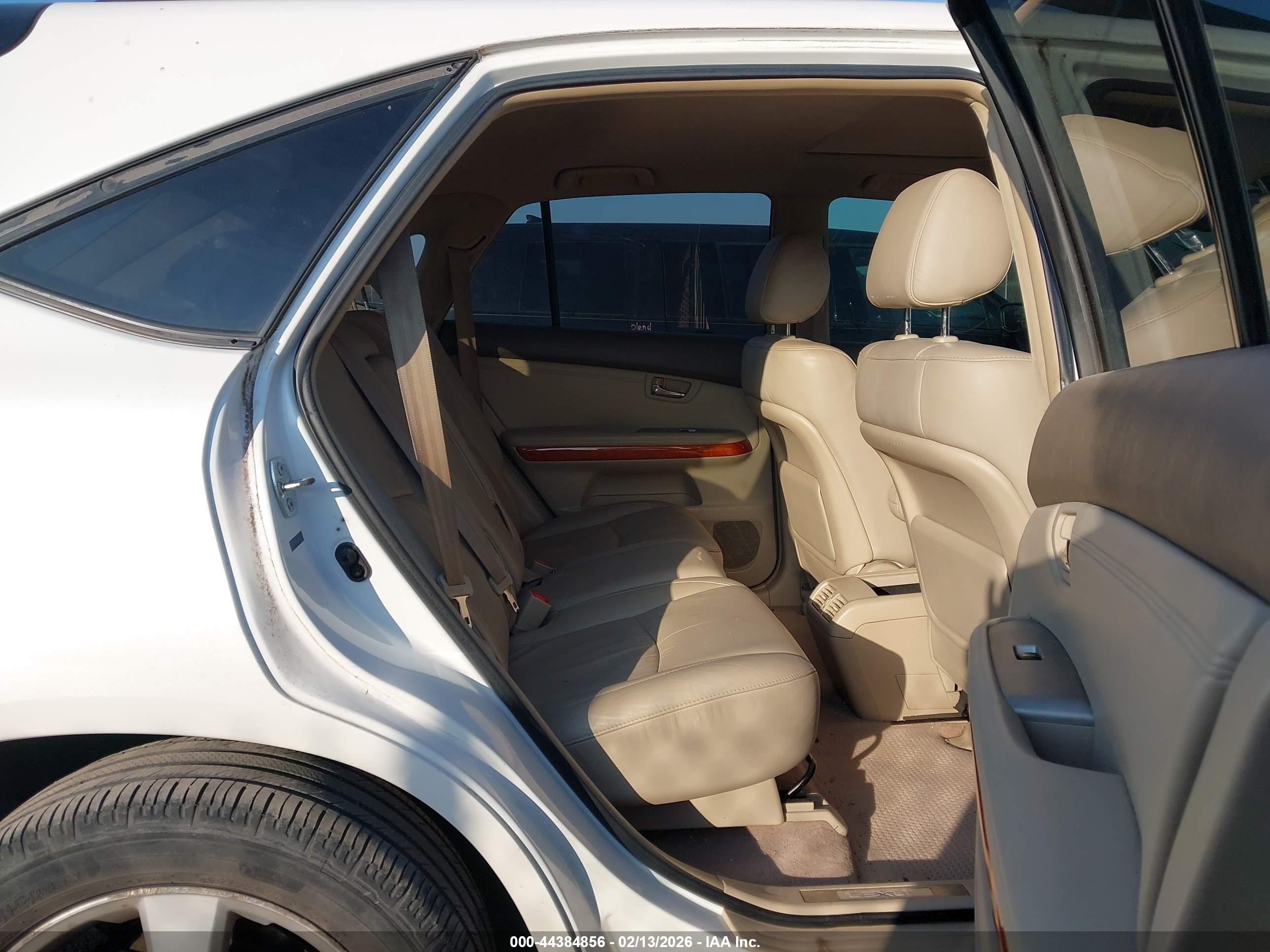 LEXUS RX image 8