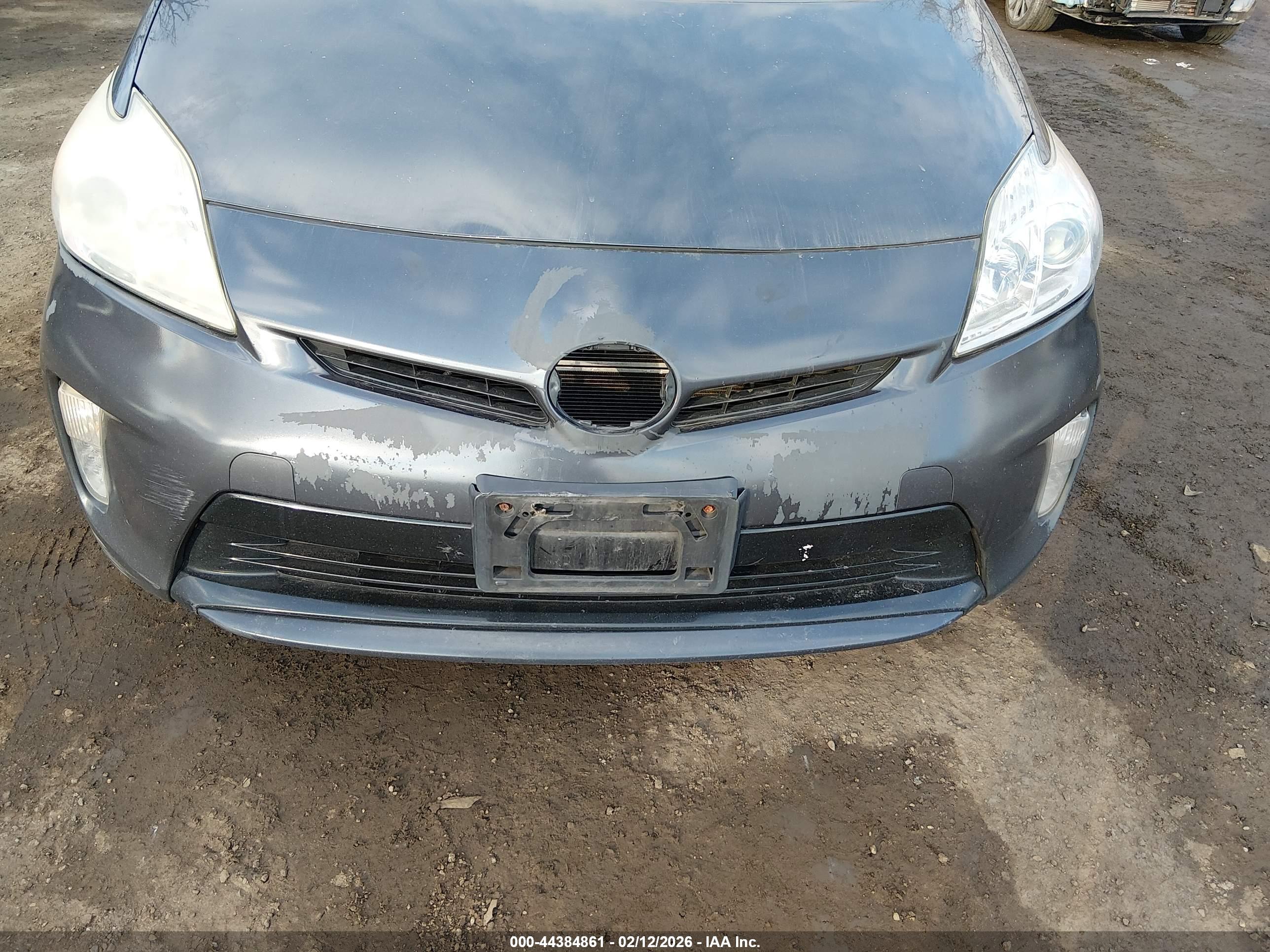 TOYOTA PRIUS image 6