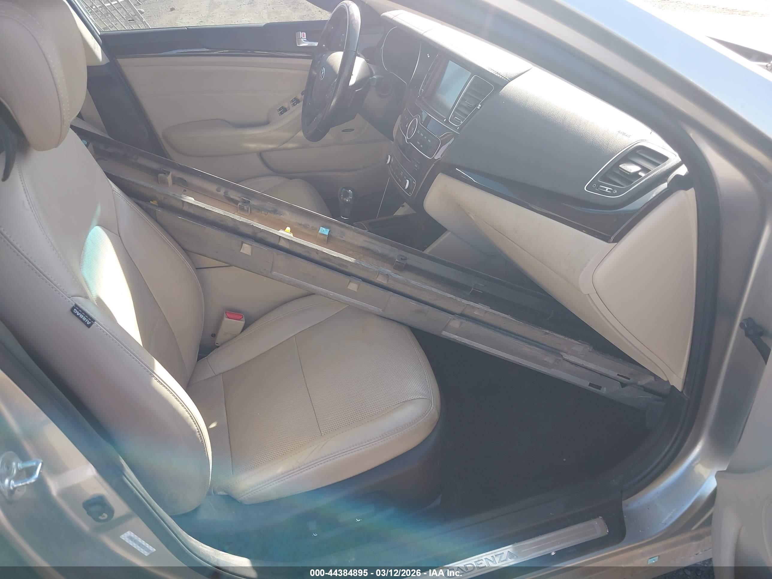 KIA CADENZA image 5