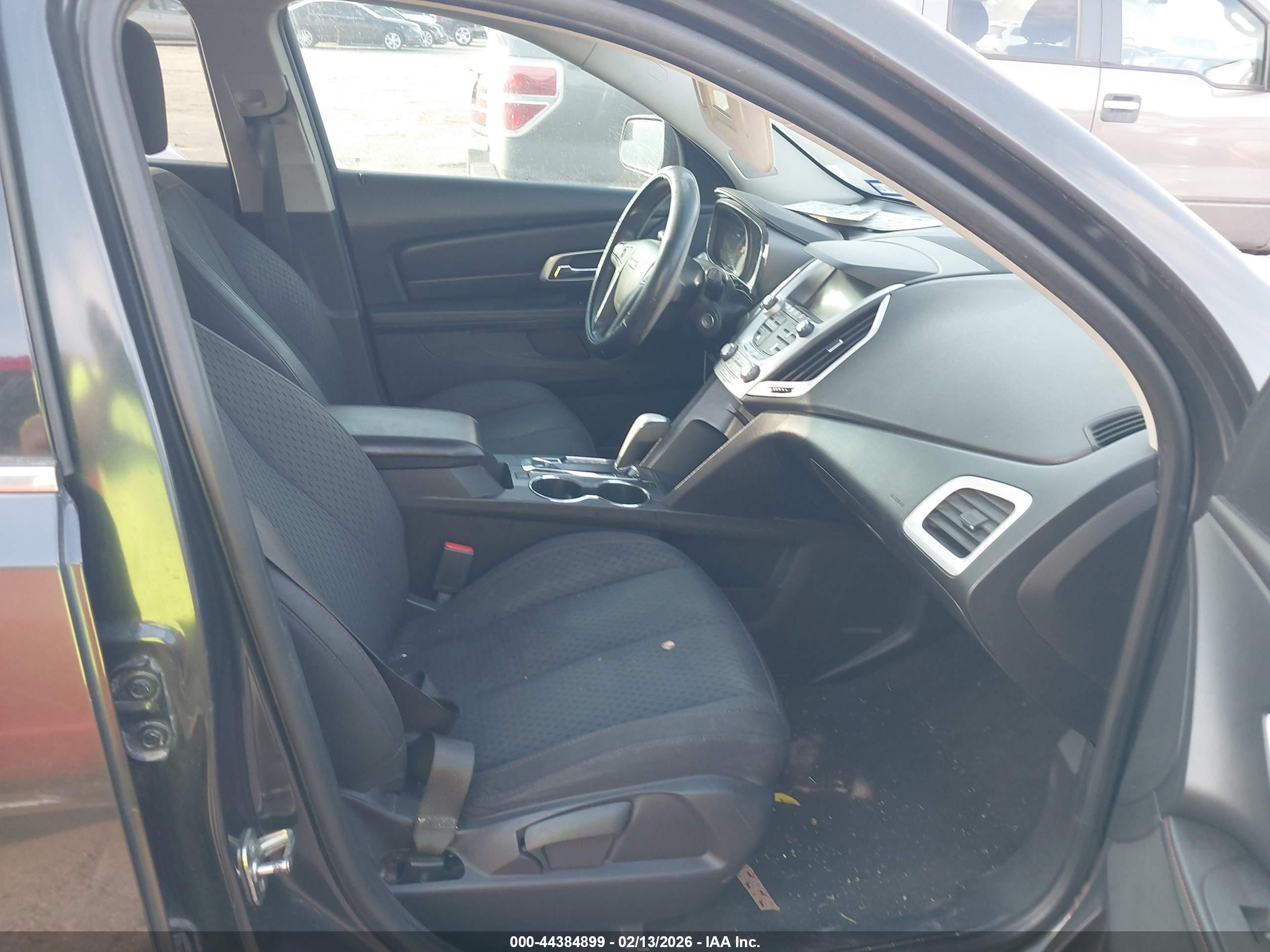 GMC TERRAIN image 5