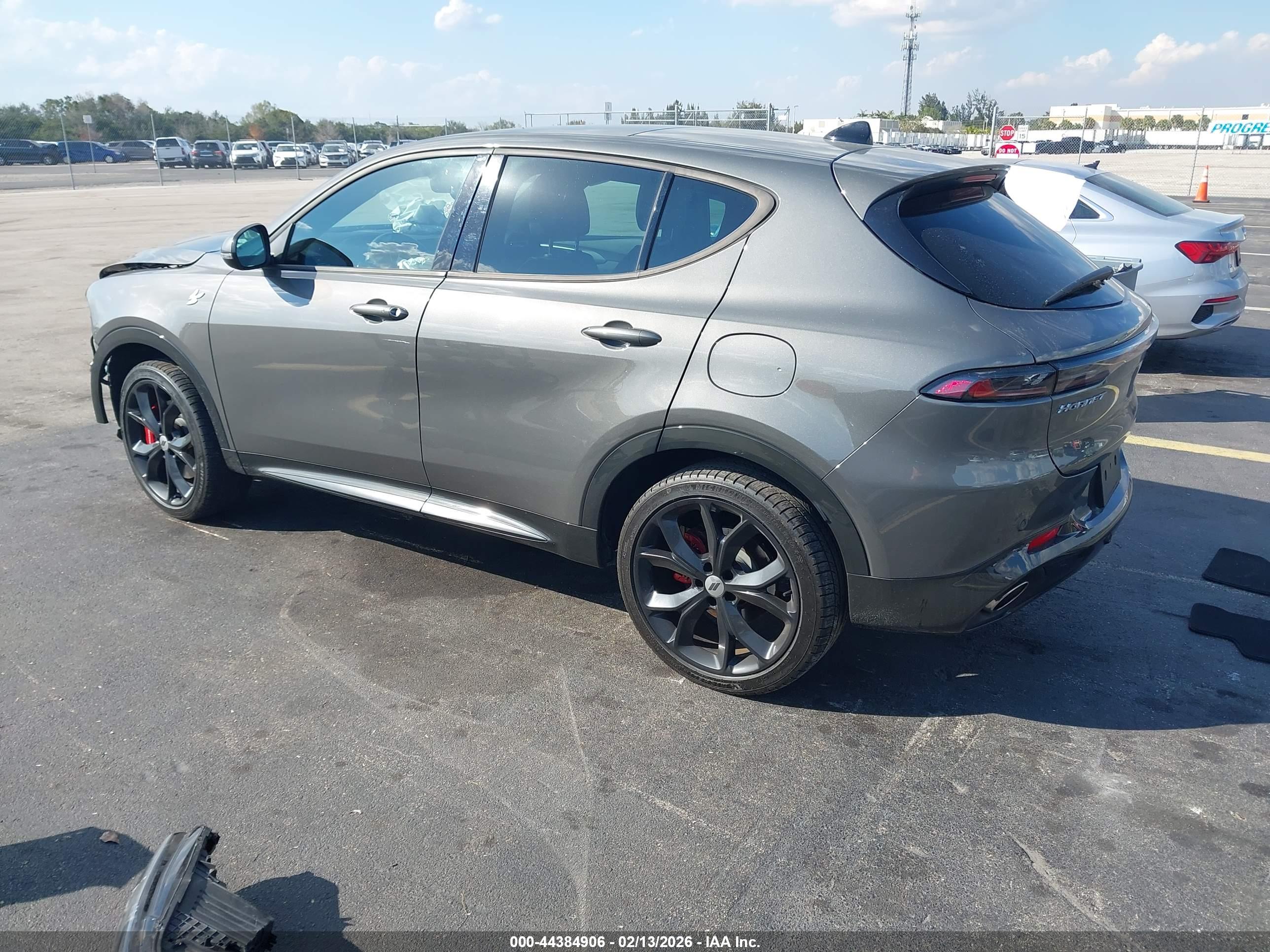 DODGE HORNET image 3