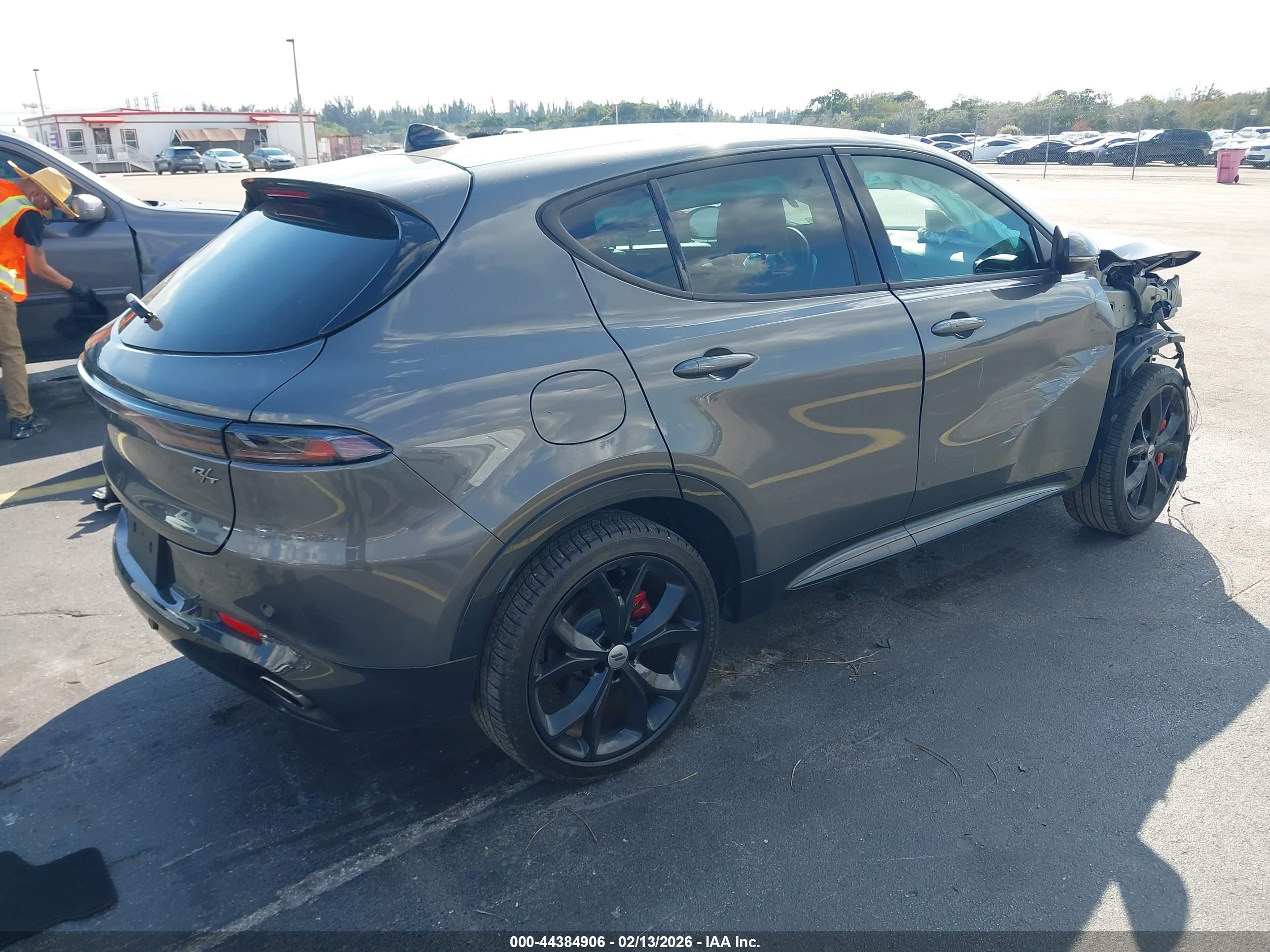 DODGE HORNET image 4