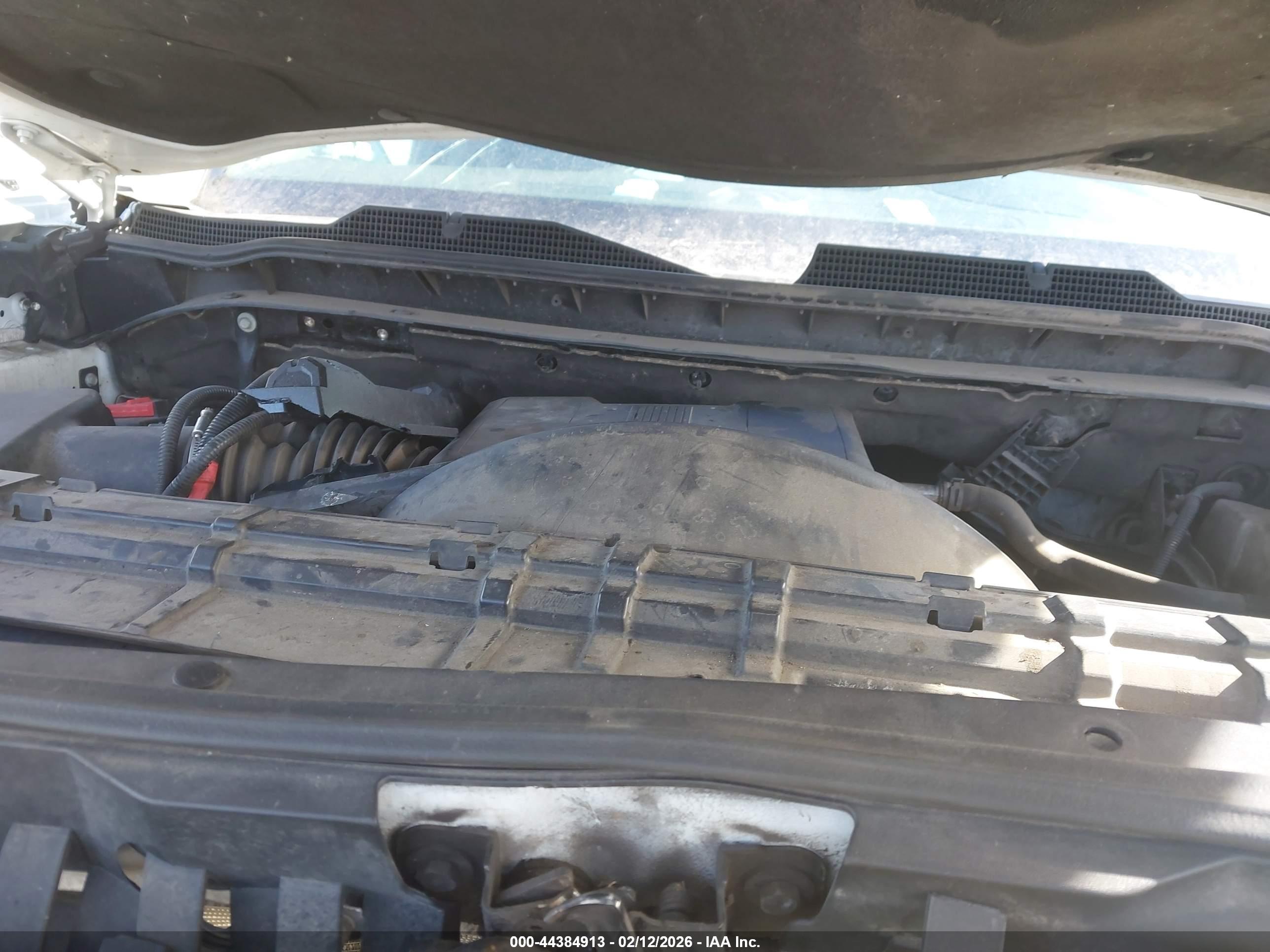 CHEVROLET SILVERADO image 10