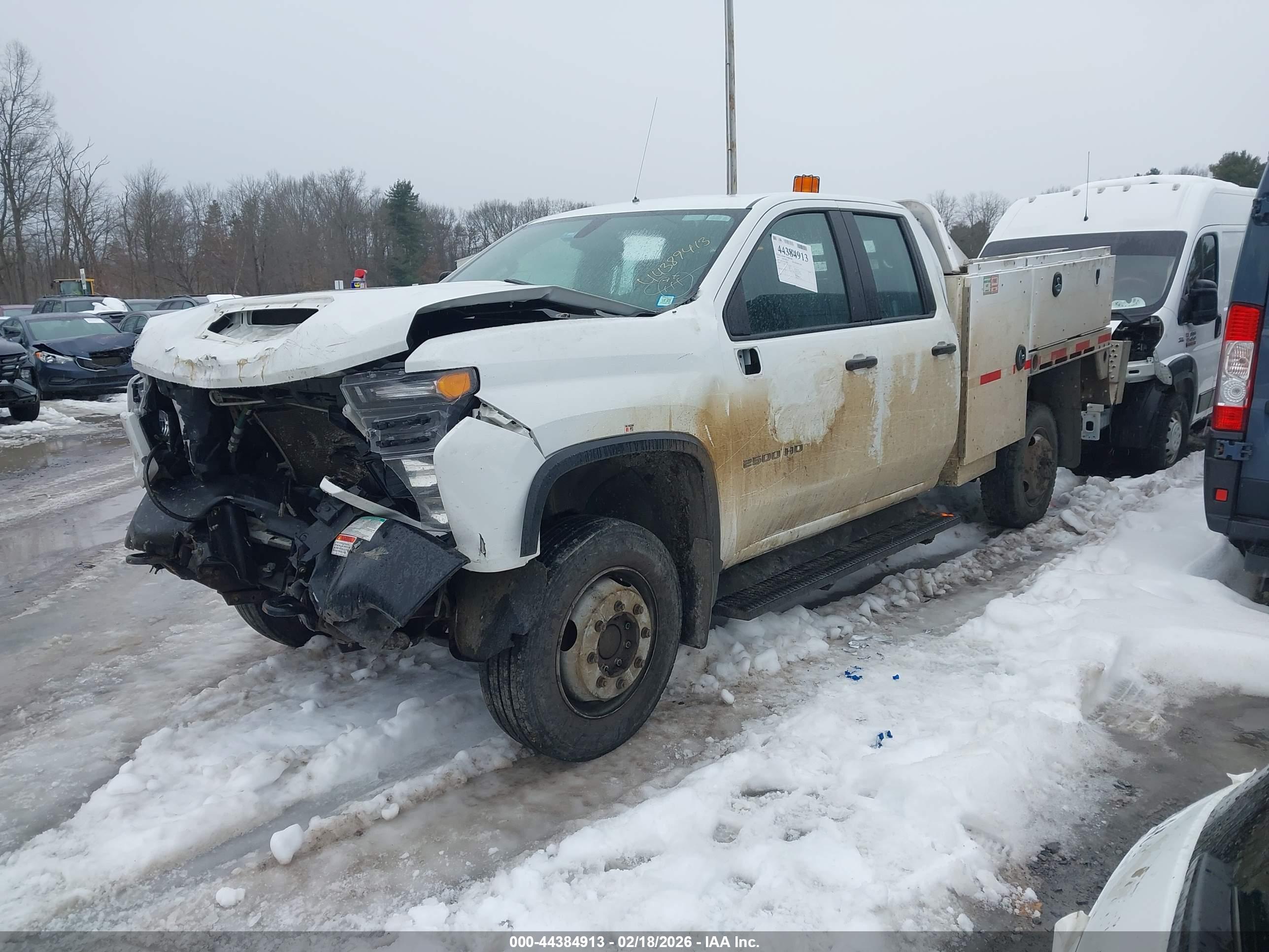 CHEVROLET SILVERADO image 2