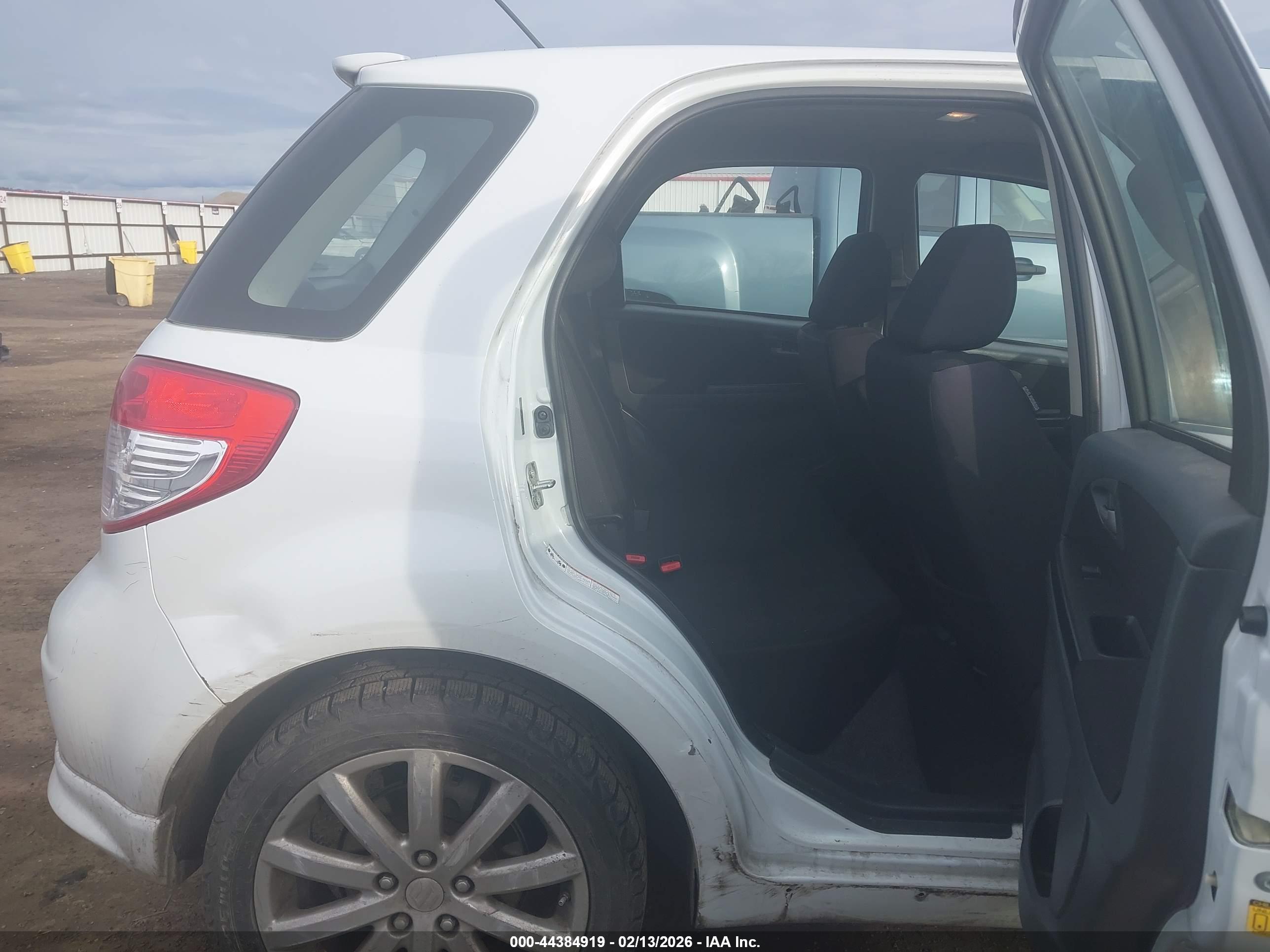 SUZUKI SX4 image 8