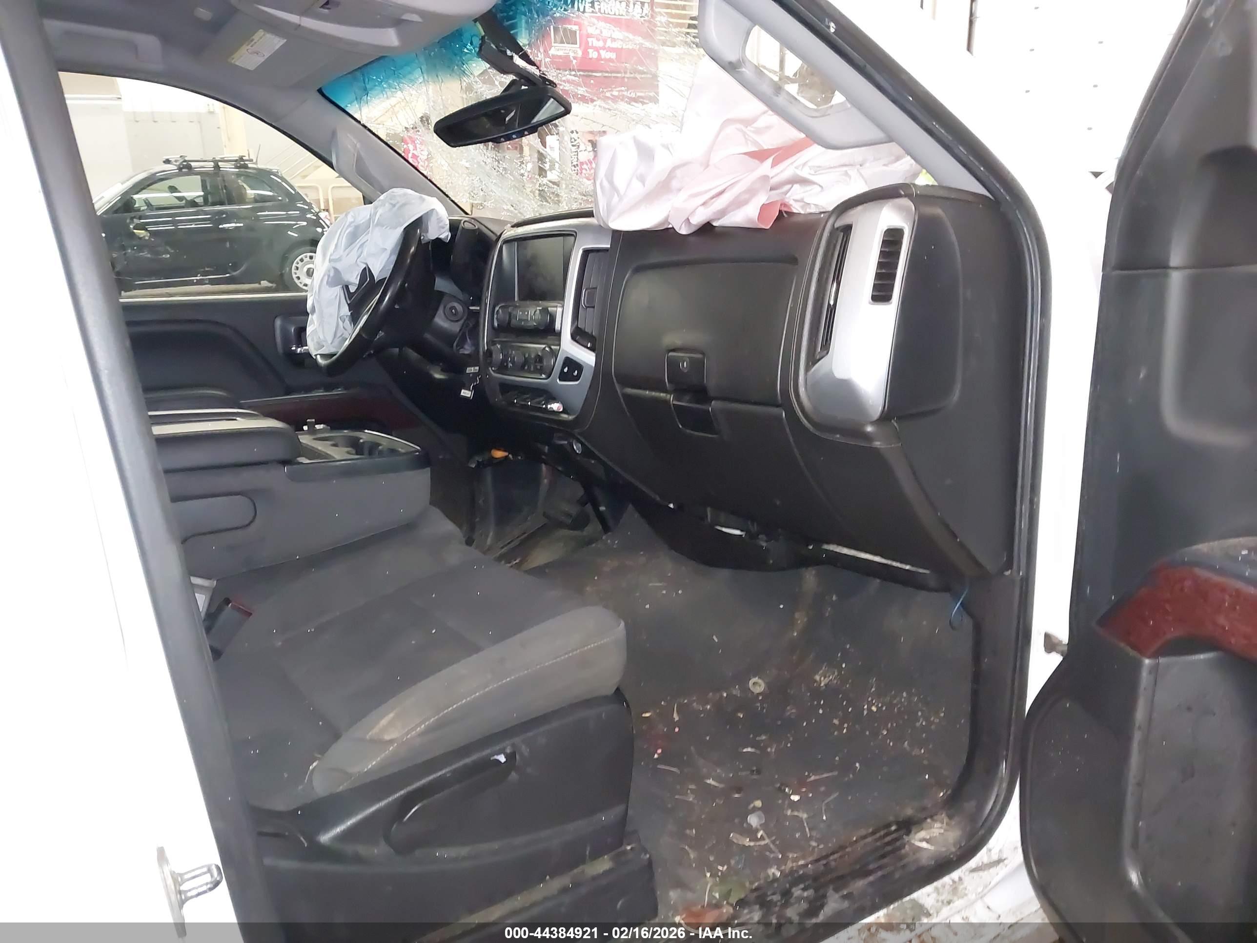 GMC SIERRA image 5