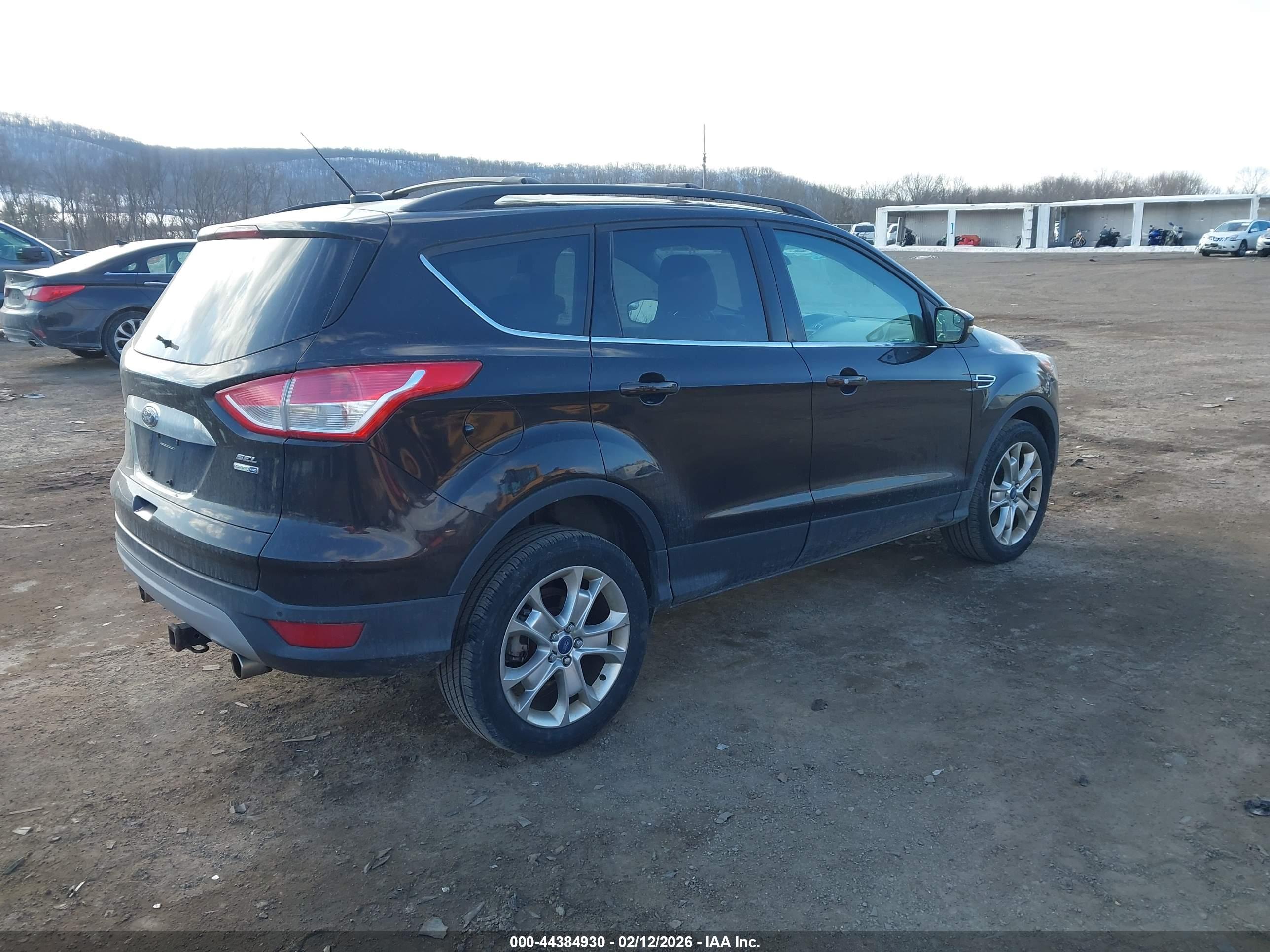 FORD ESCAPE image 4