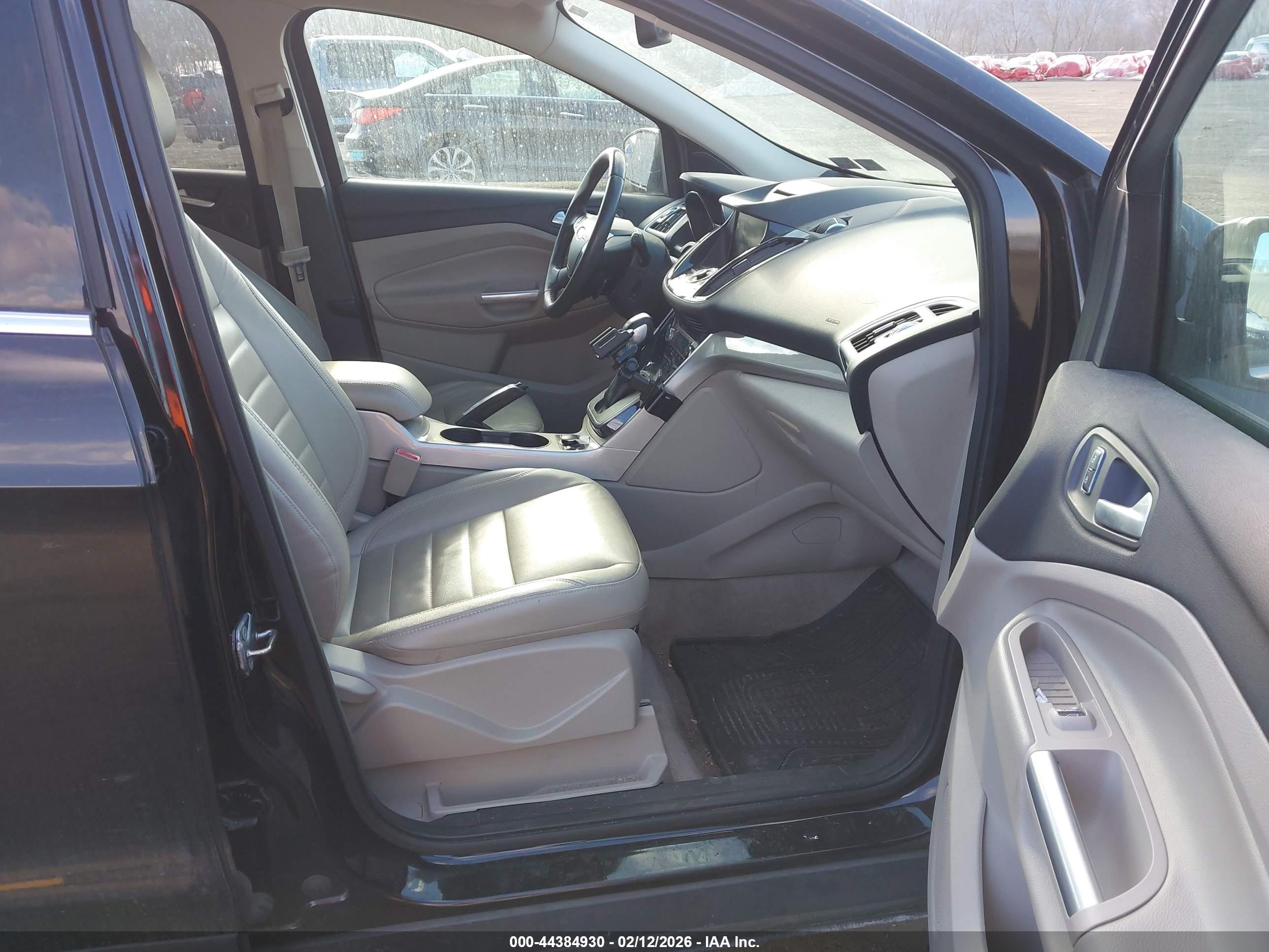 FORD ESCAPE image 5