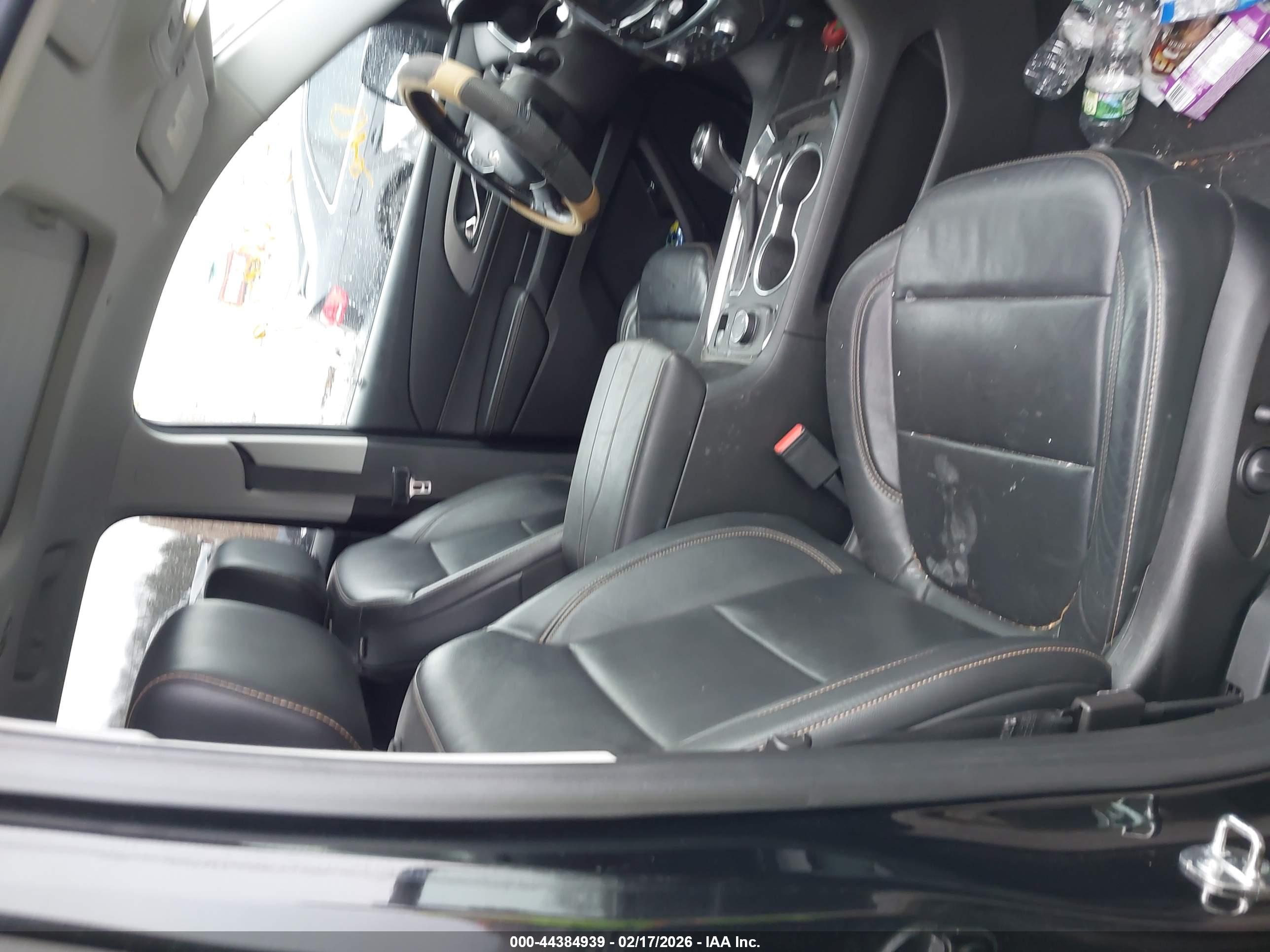 CHEVROLET TRAVERSE image 5