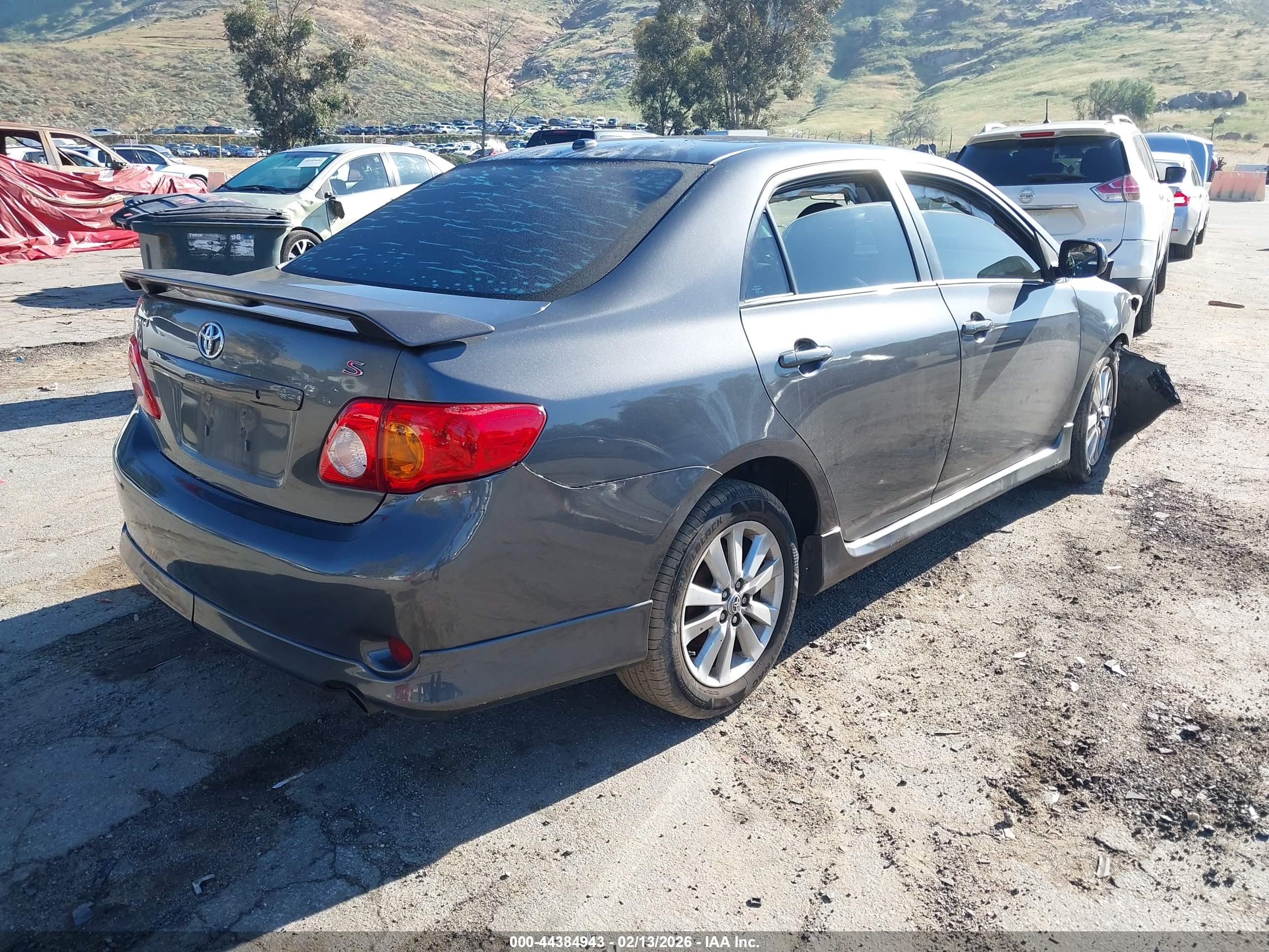 TOYOTA COROLLA image 4