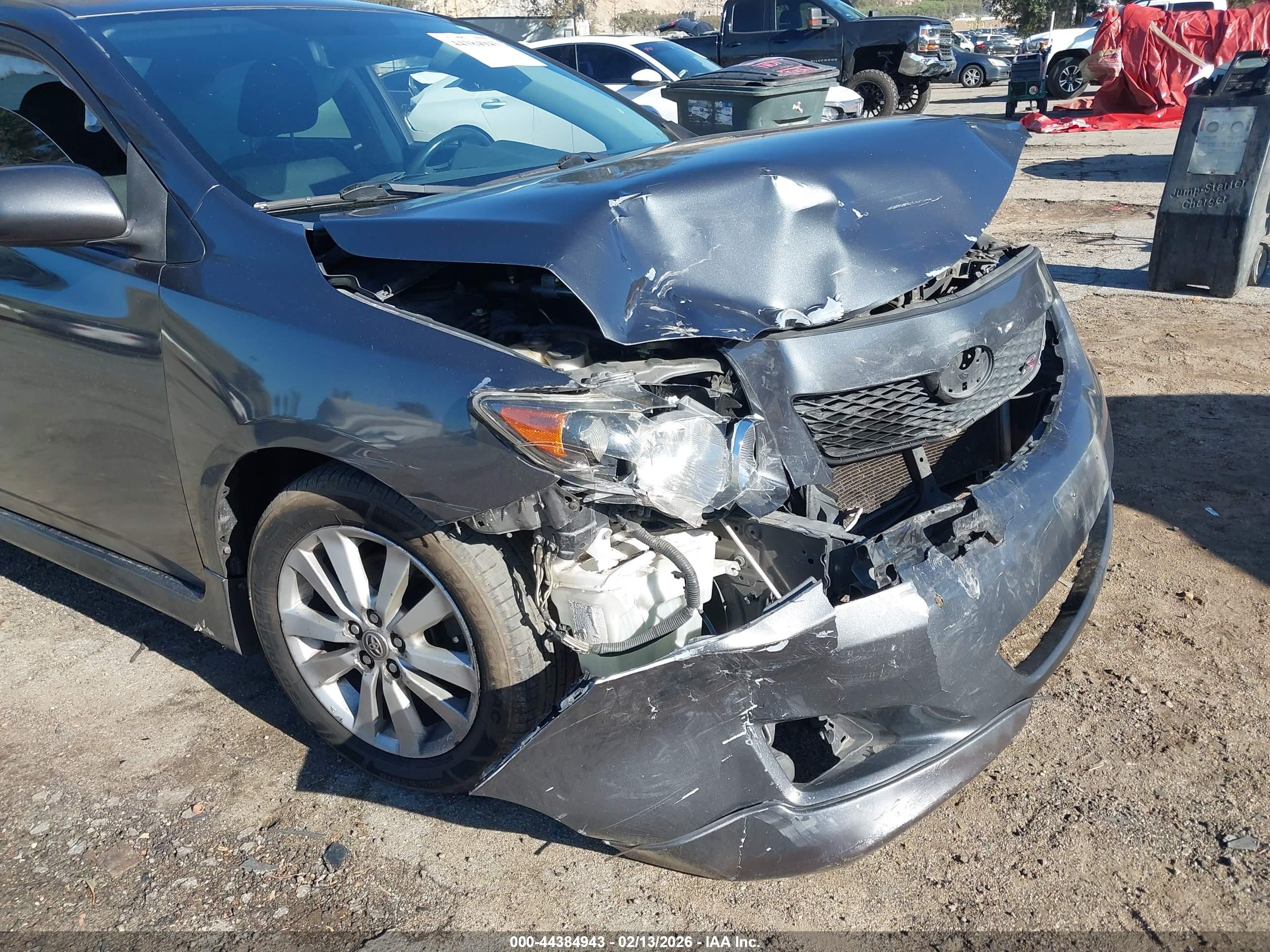 TOYOTA COROLLA image 6