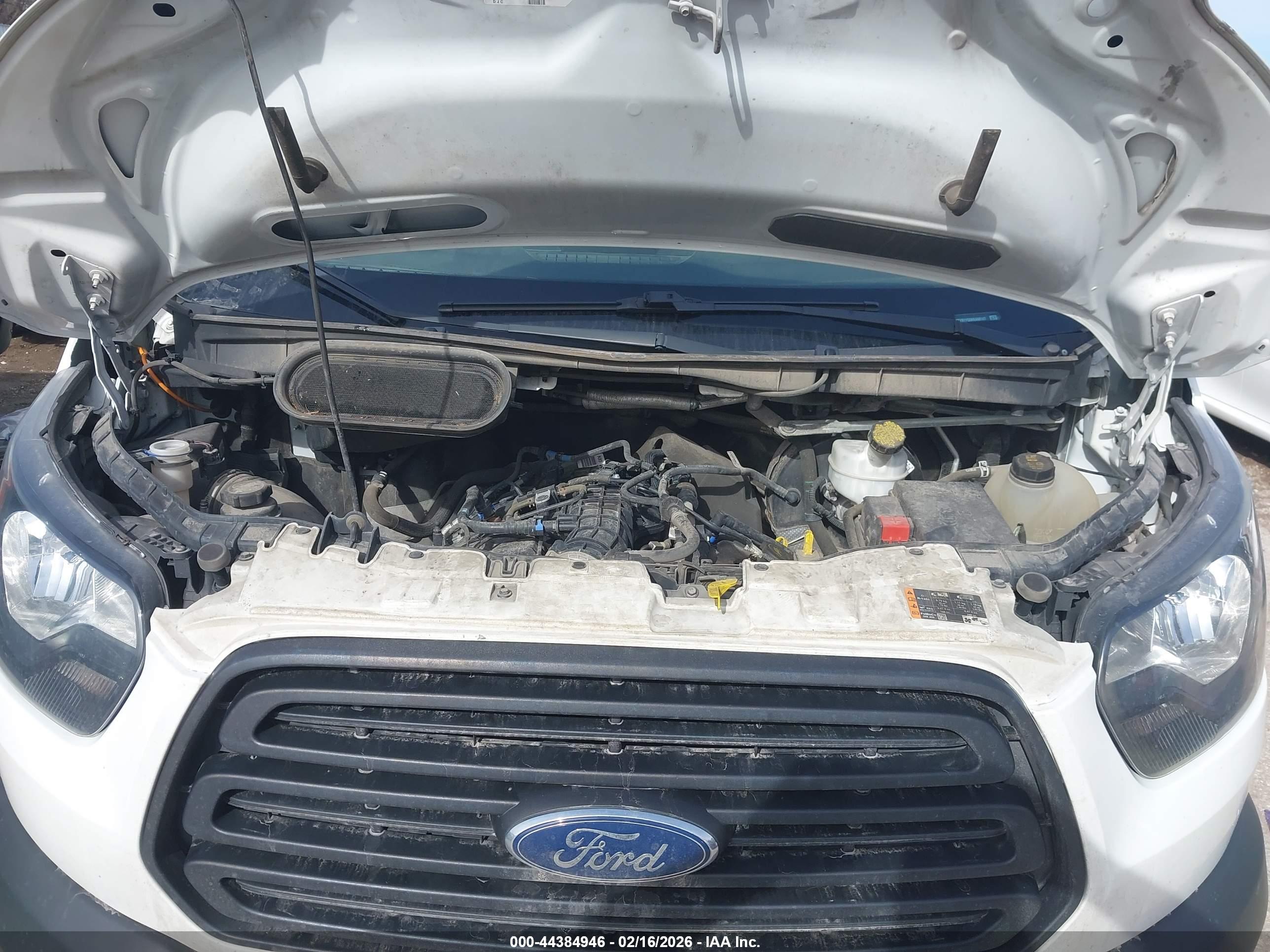 FORD TRANSIT-250 image 10