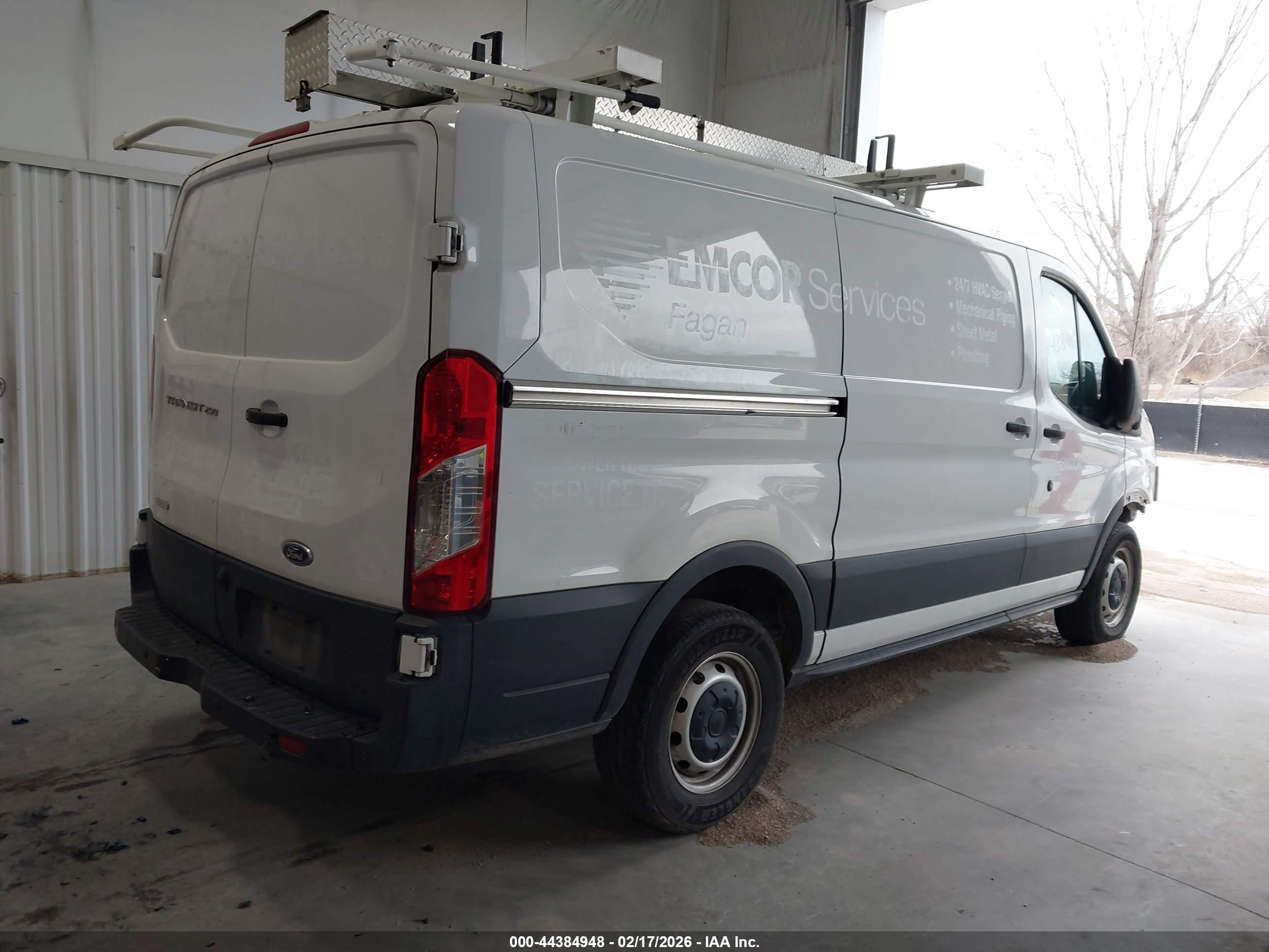 FORD TRANSIT-250 image 4