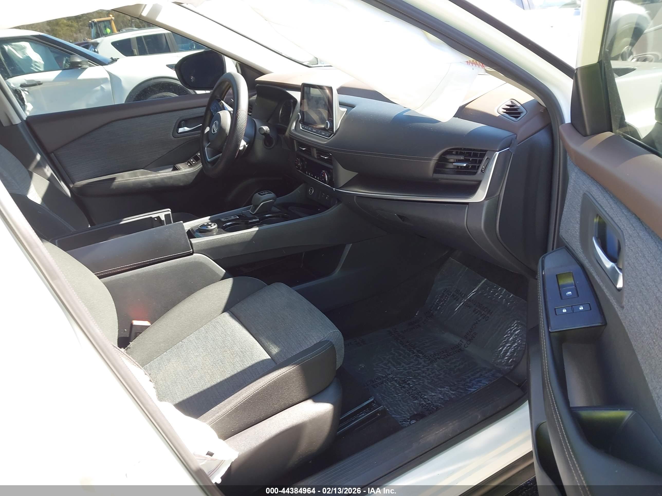 NISSAN ROGUE image 5