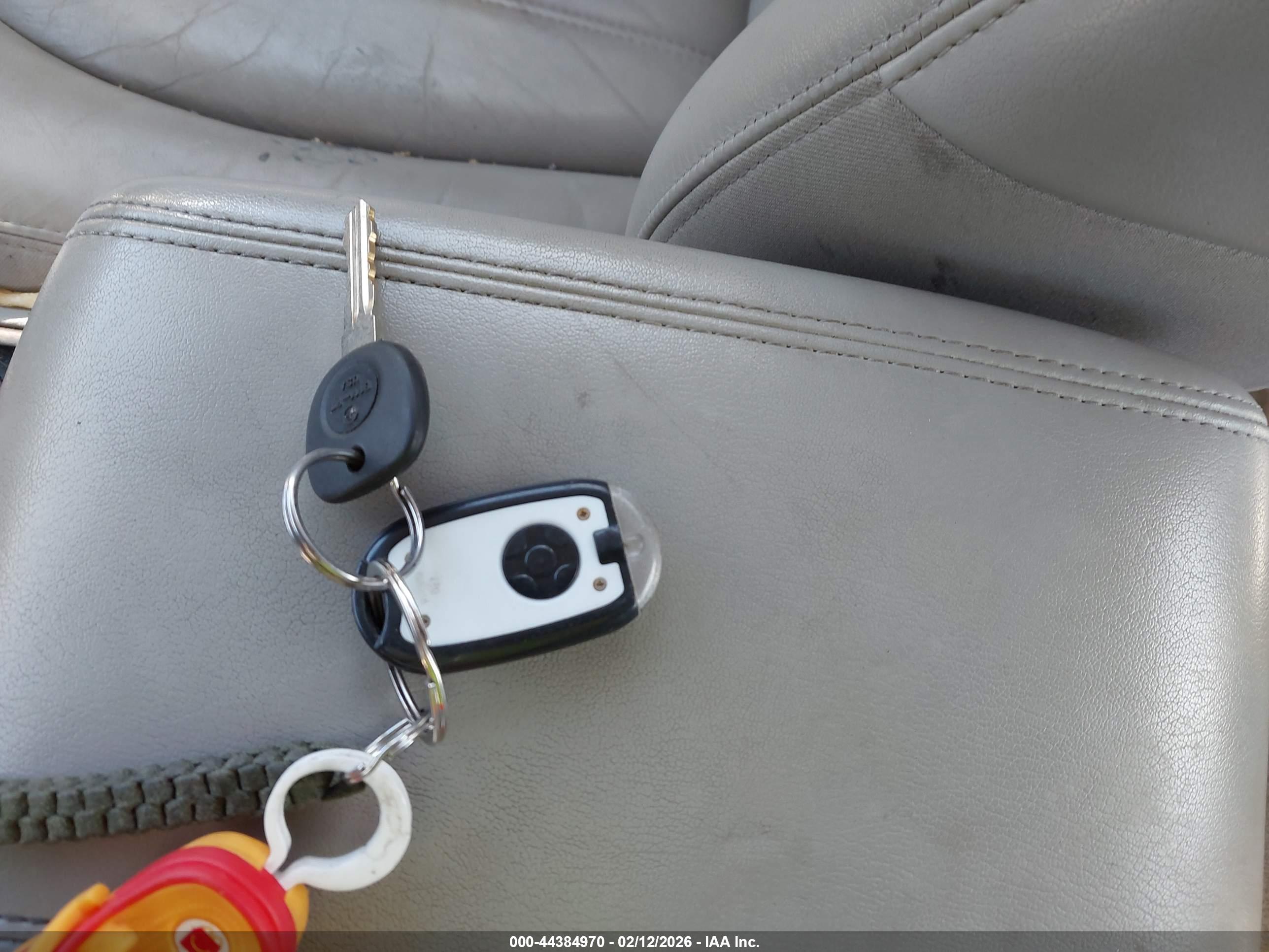 BUICK LUCERNE image 11