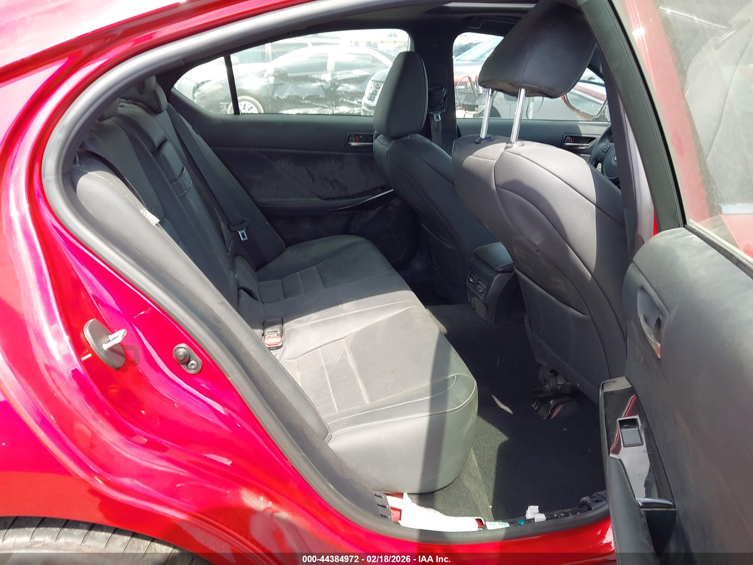 LEXUS IS image 8