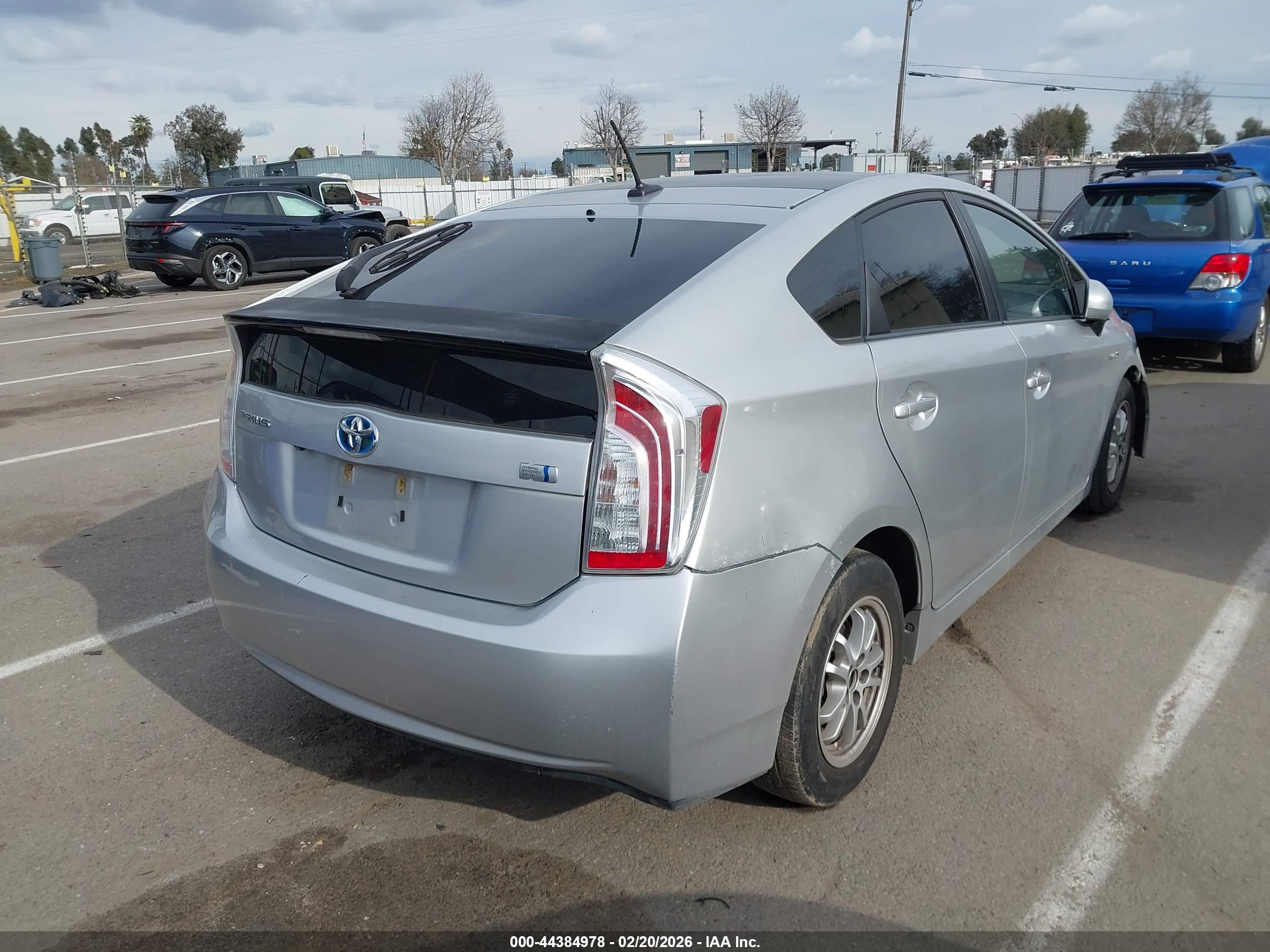 TOYOTA PRIUS image 4