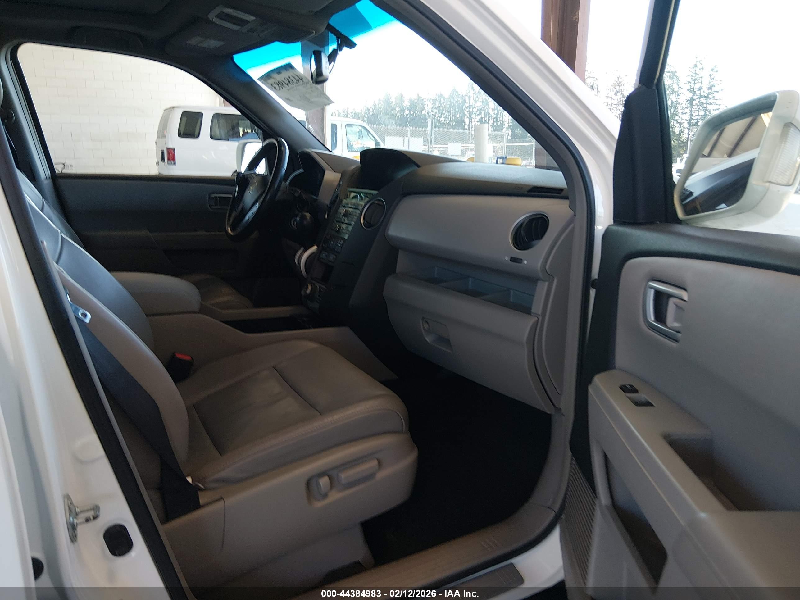 HONDA PILOT image 5