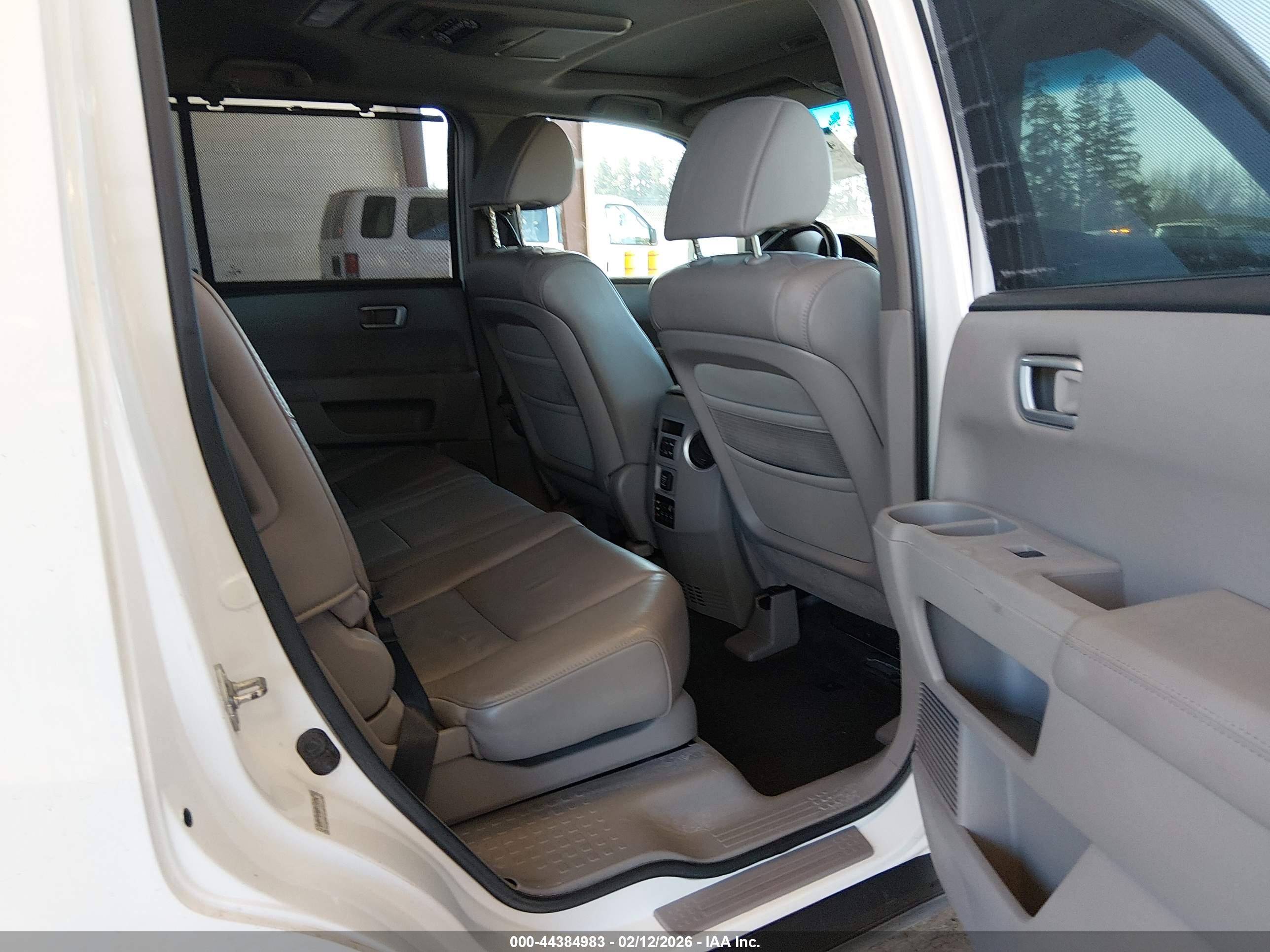 HONDA PILOT image 8