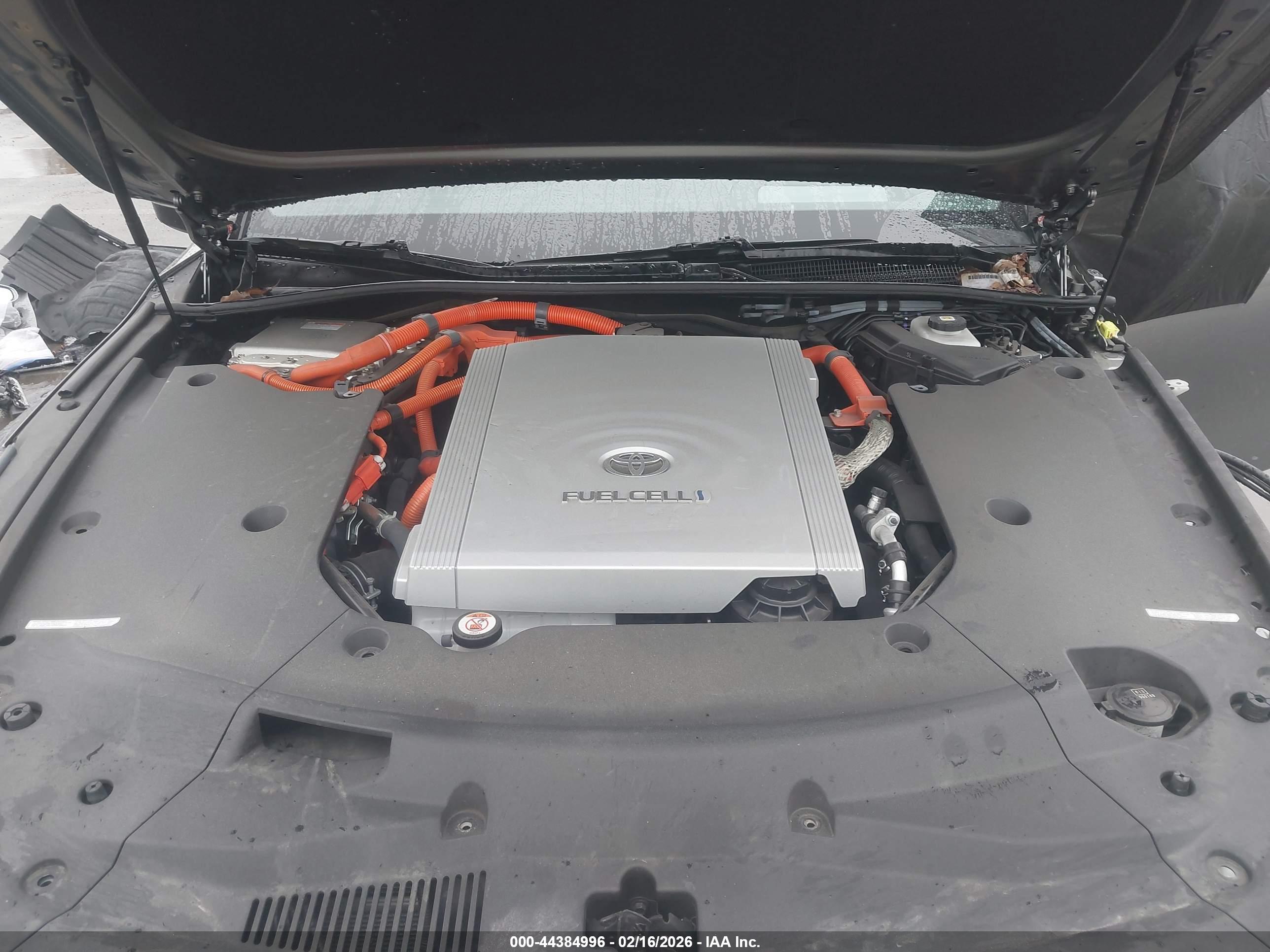 TOYOTA MIRAI image 10