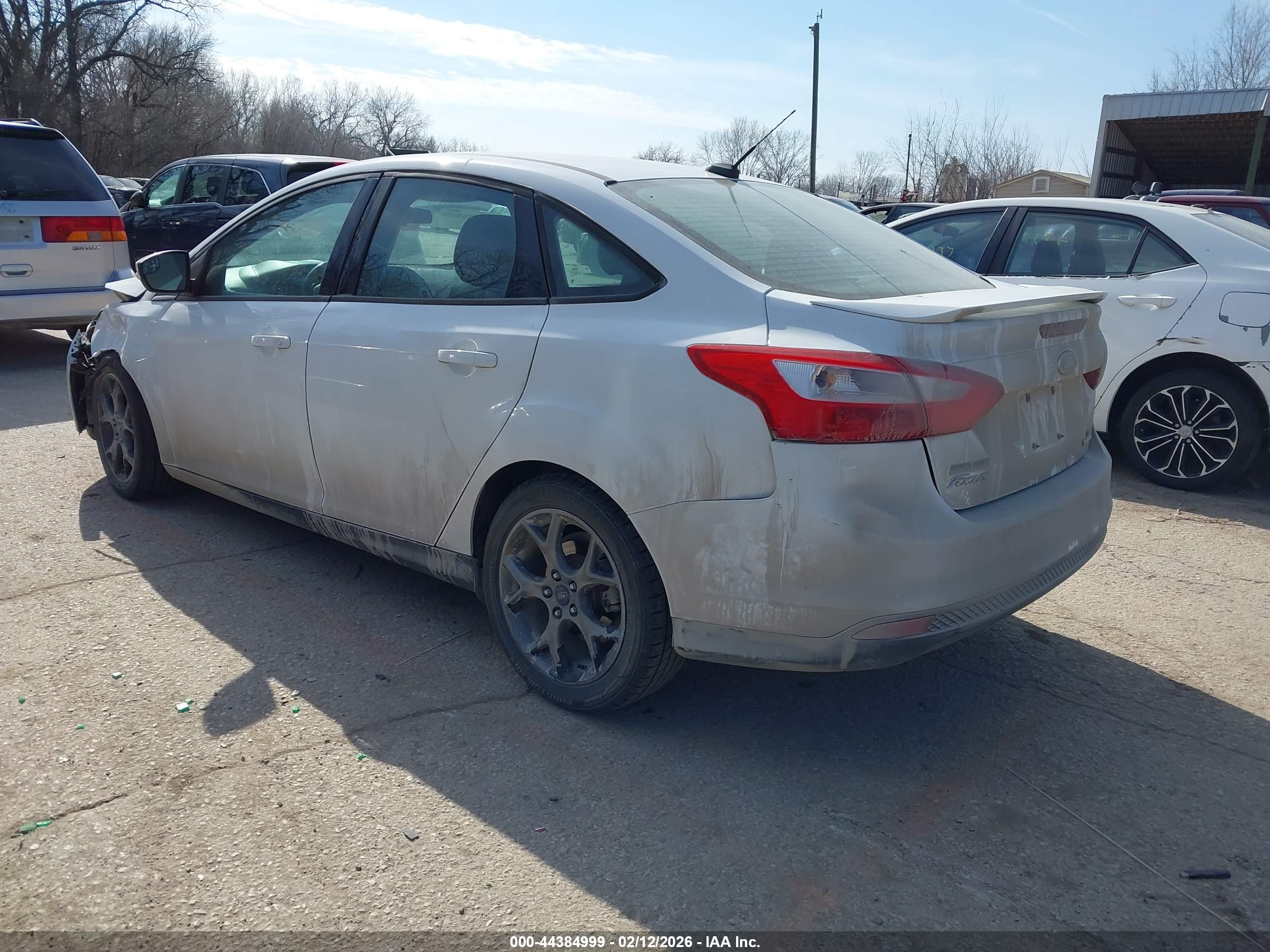 FORD FOCUS image 3