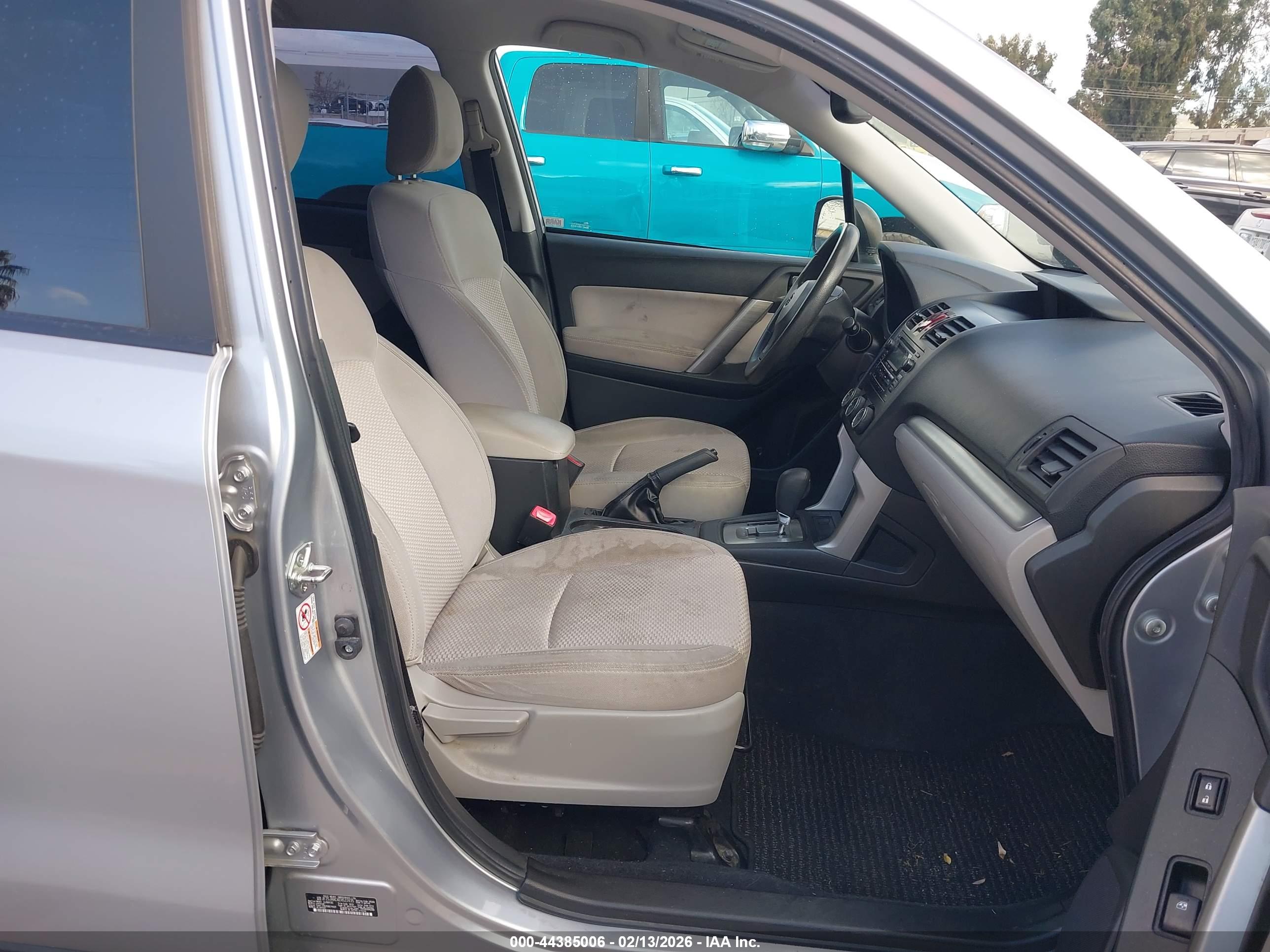 SUBARU FORESTER image 5