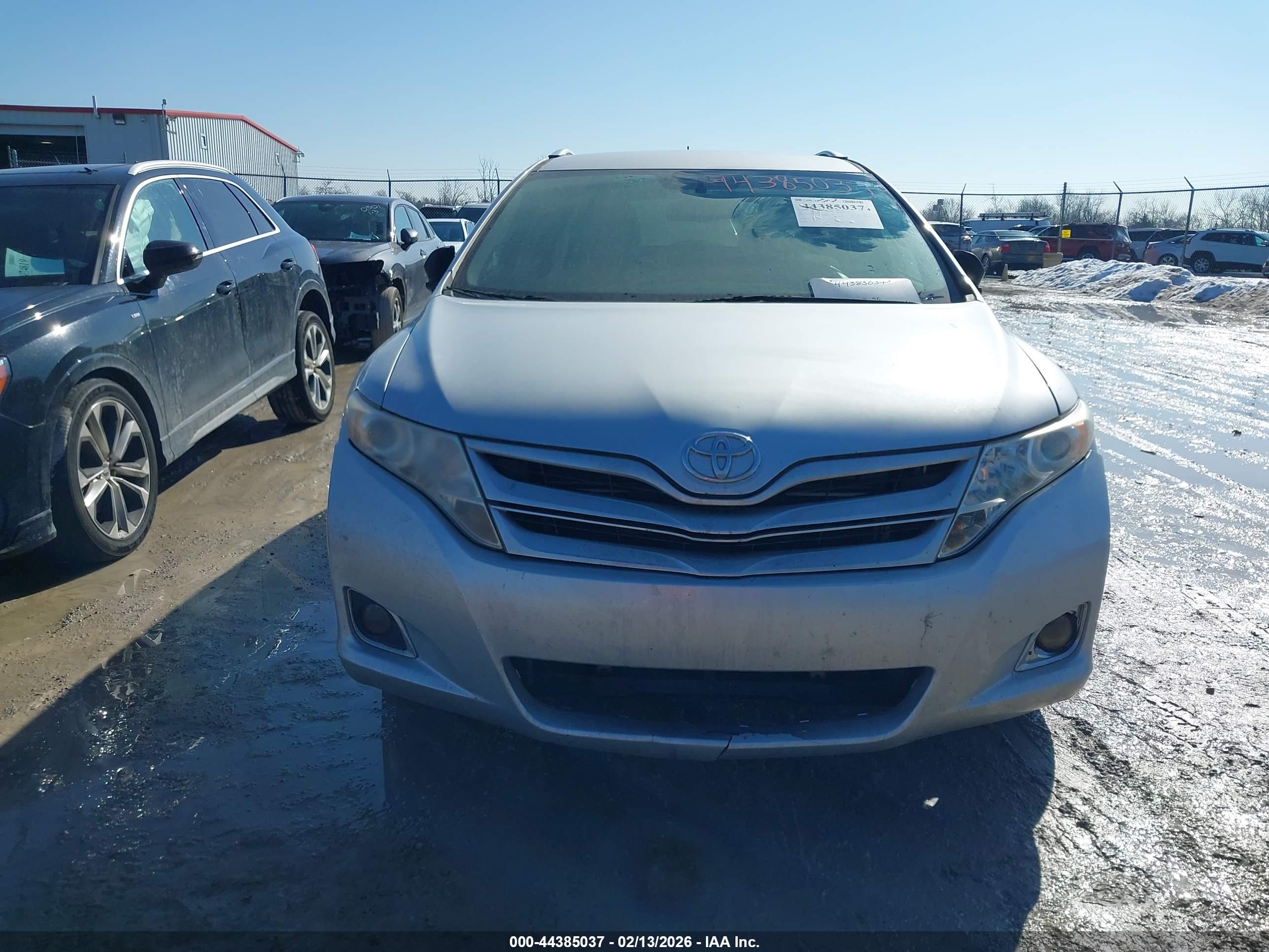 TOYOTA VENZA image 6