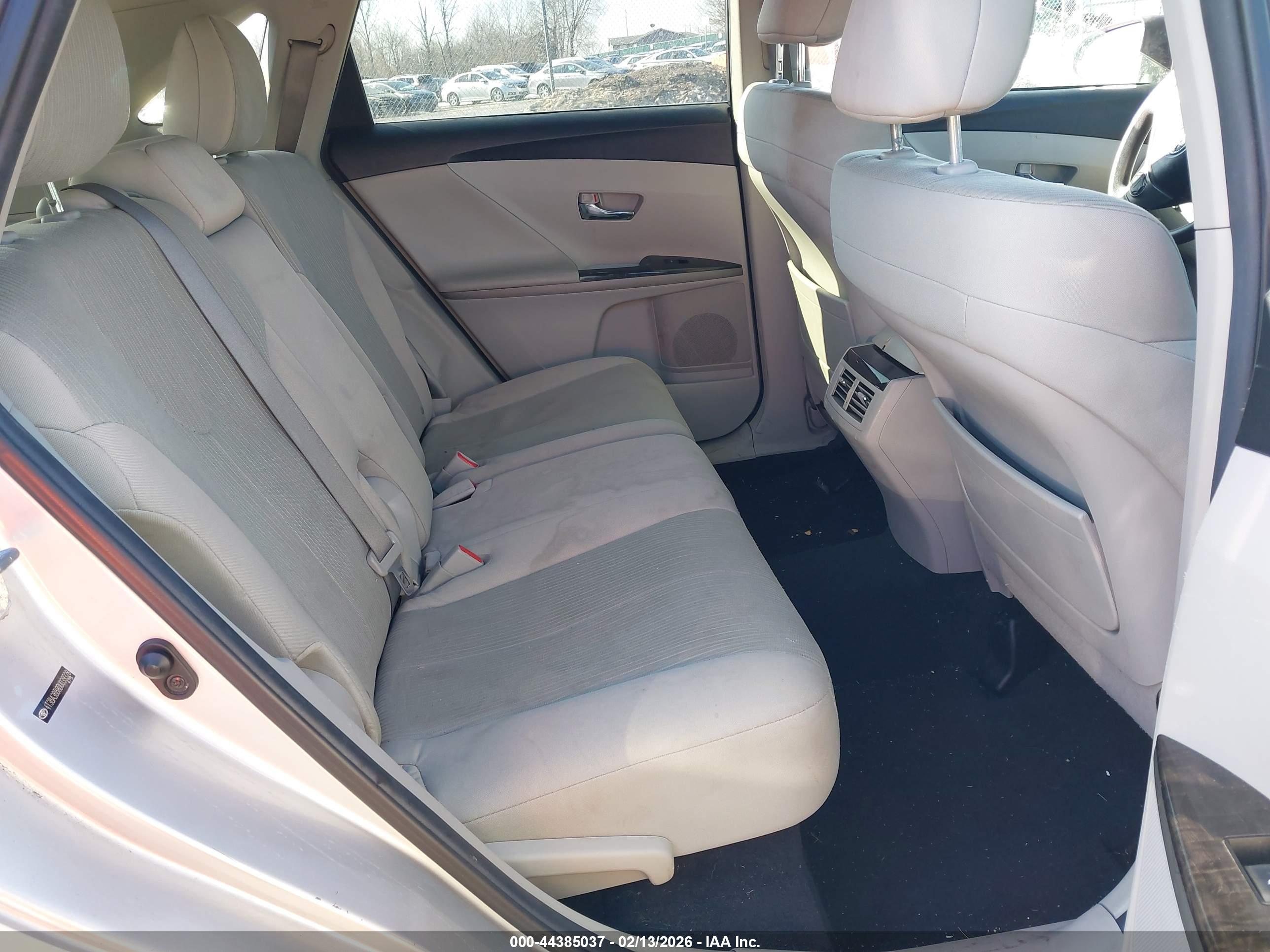TOYOTA VENZA image 8