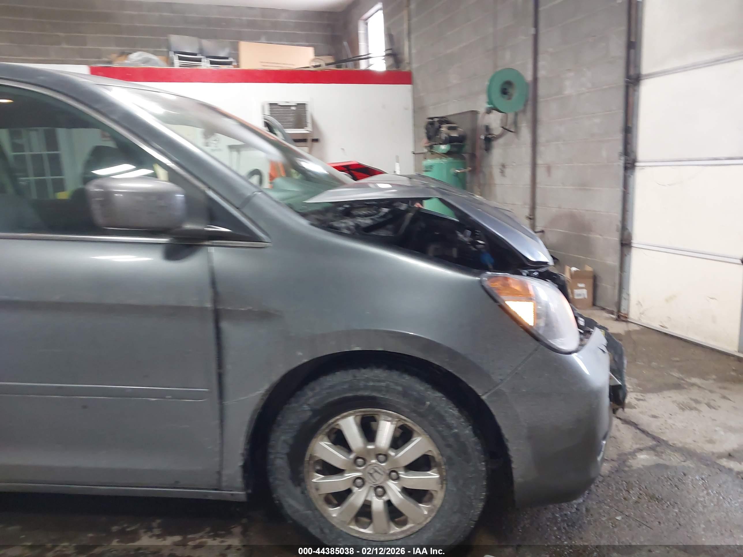 HONDA ODYSSEY image 6