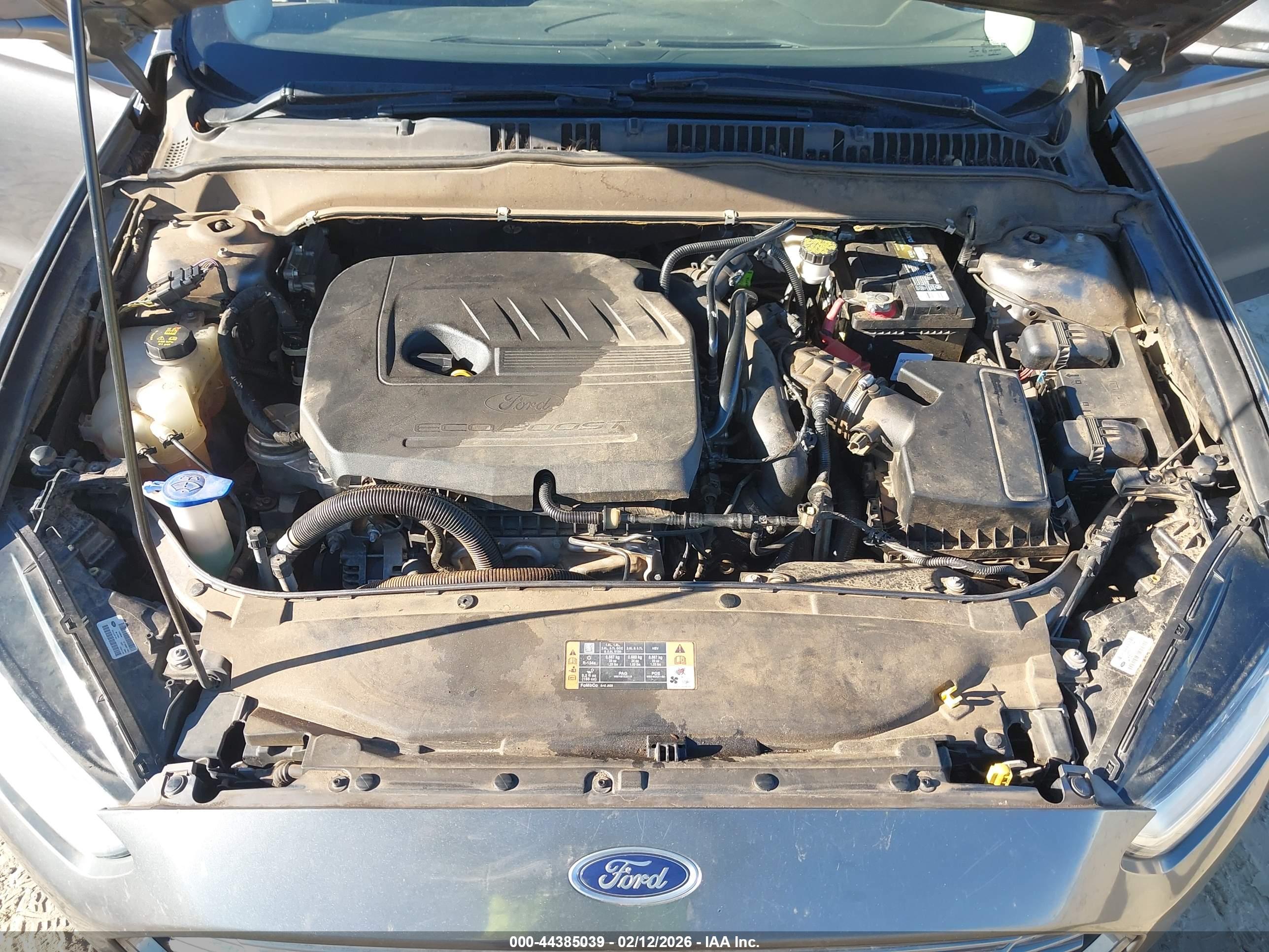 FORD FUSION image 10