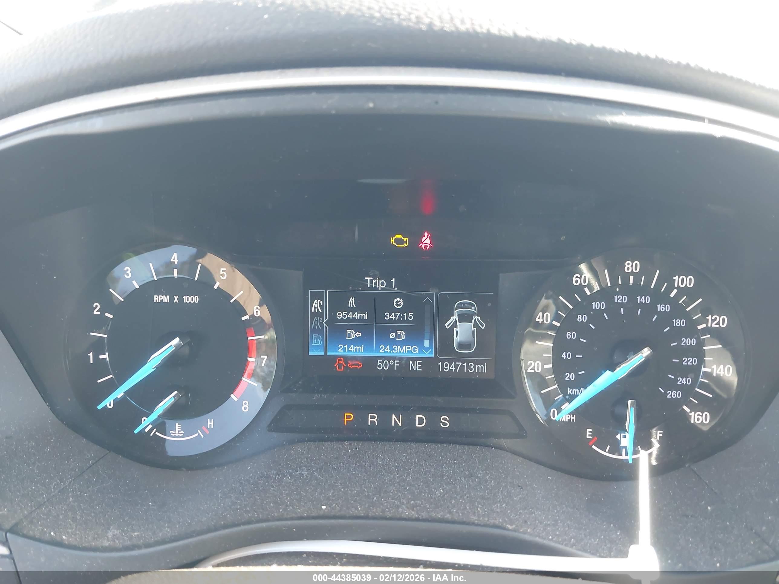 FORD FUSION image 7