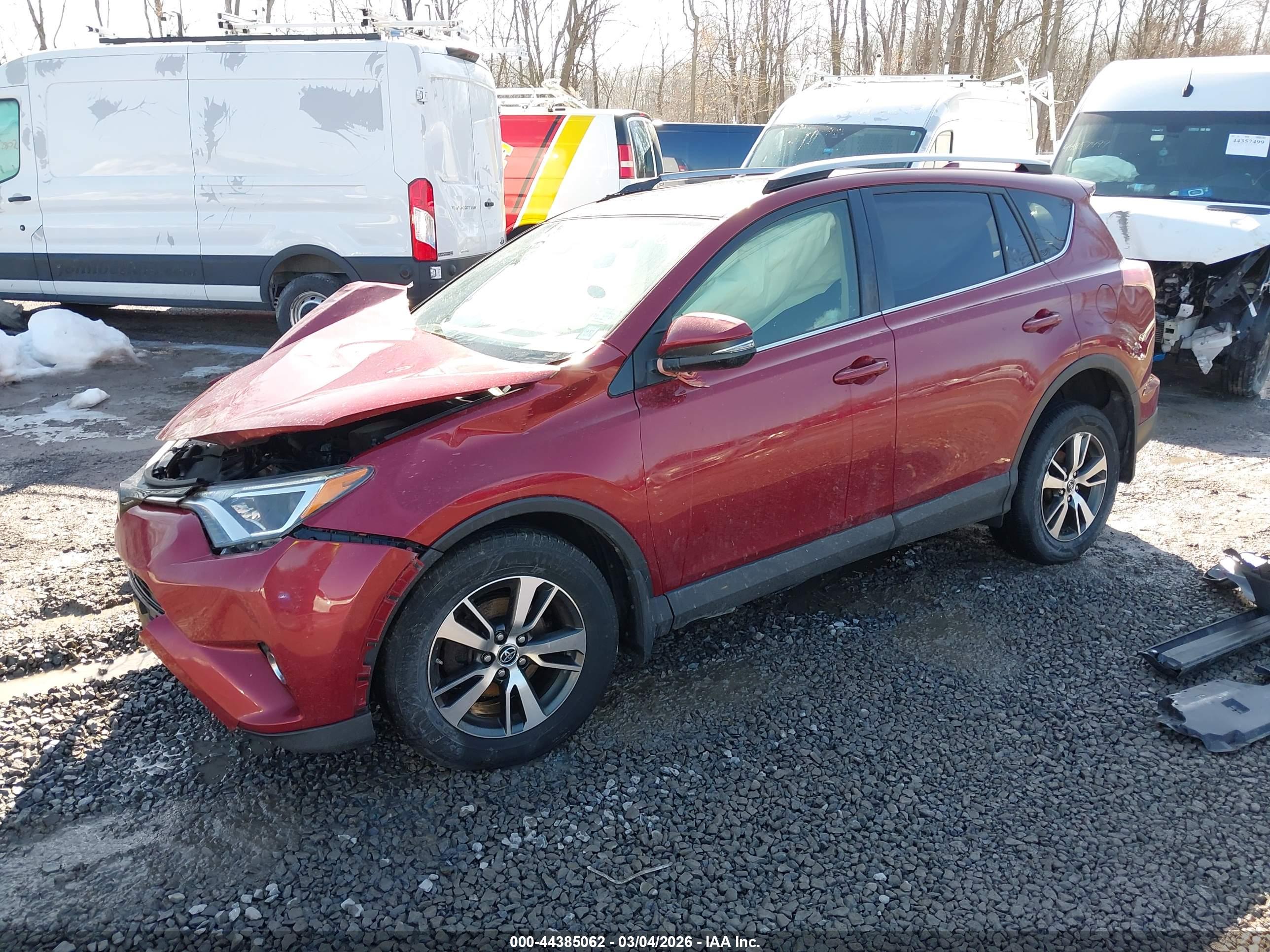 TOYOTA RAV4 image 2