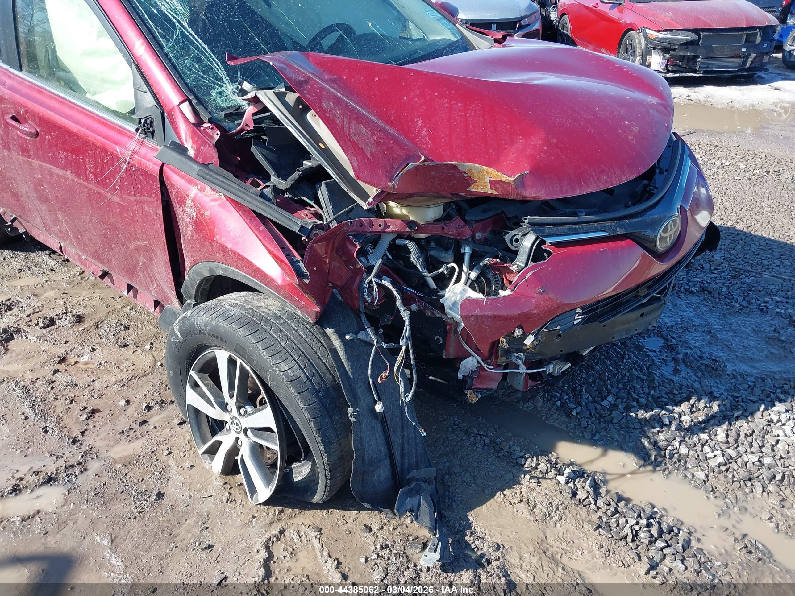 TOYOTA RAV4 image 6