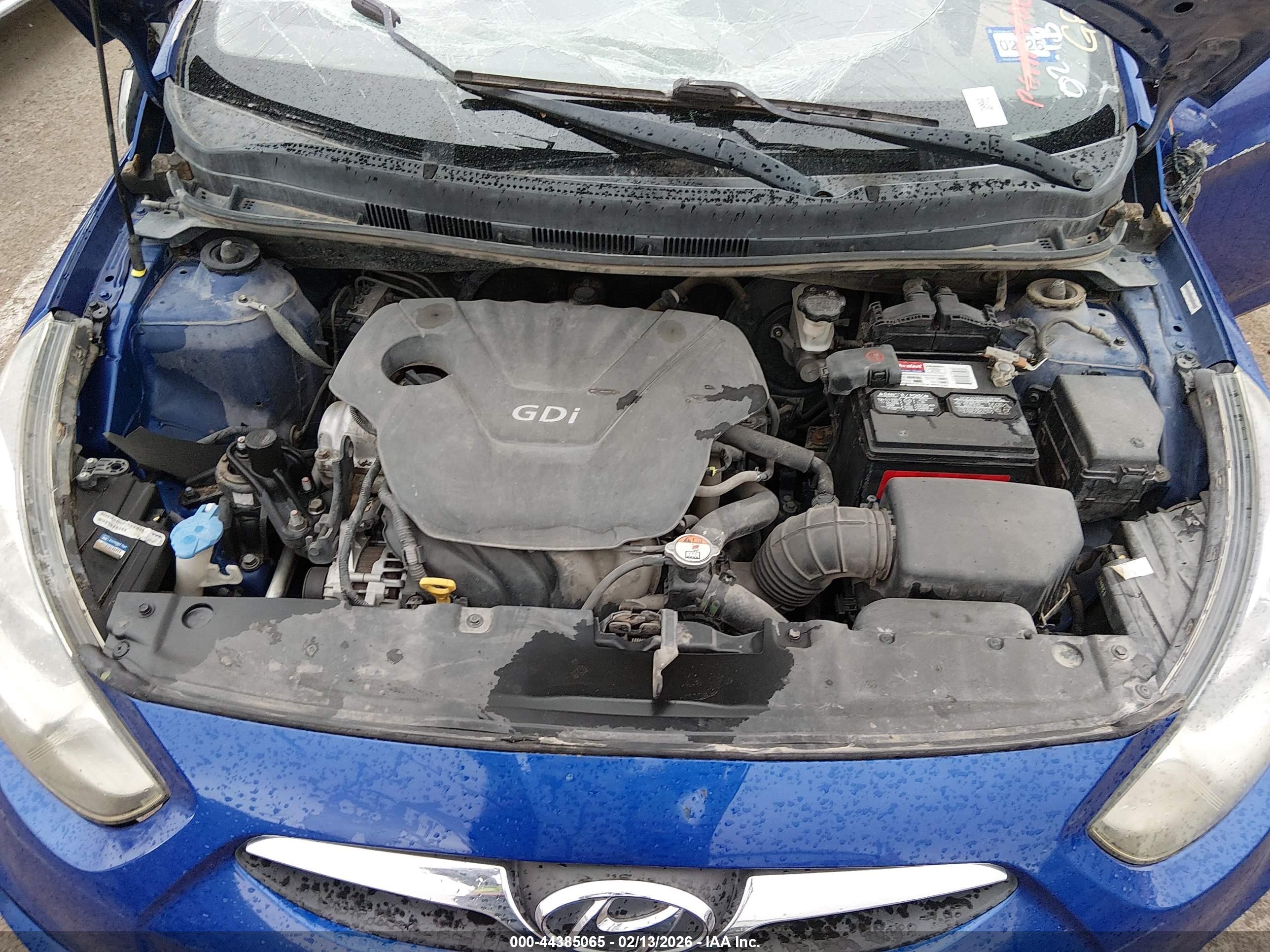 HYUNDAI ACCENT image 10