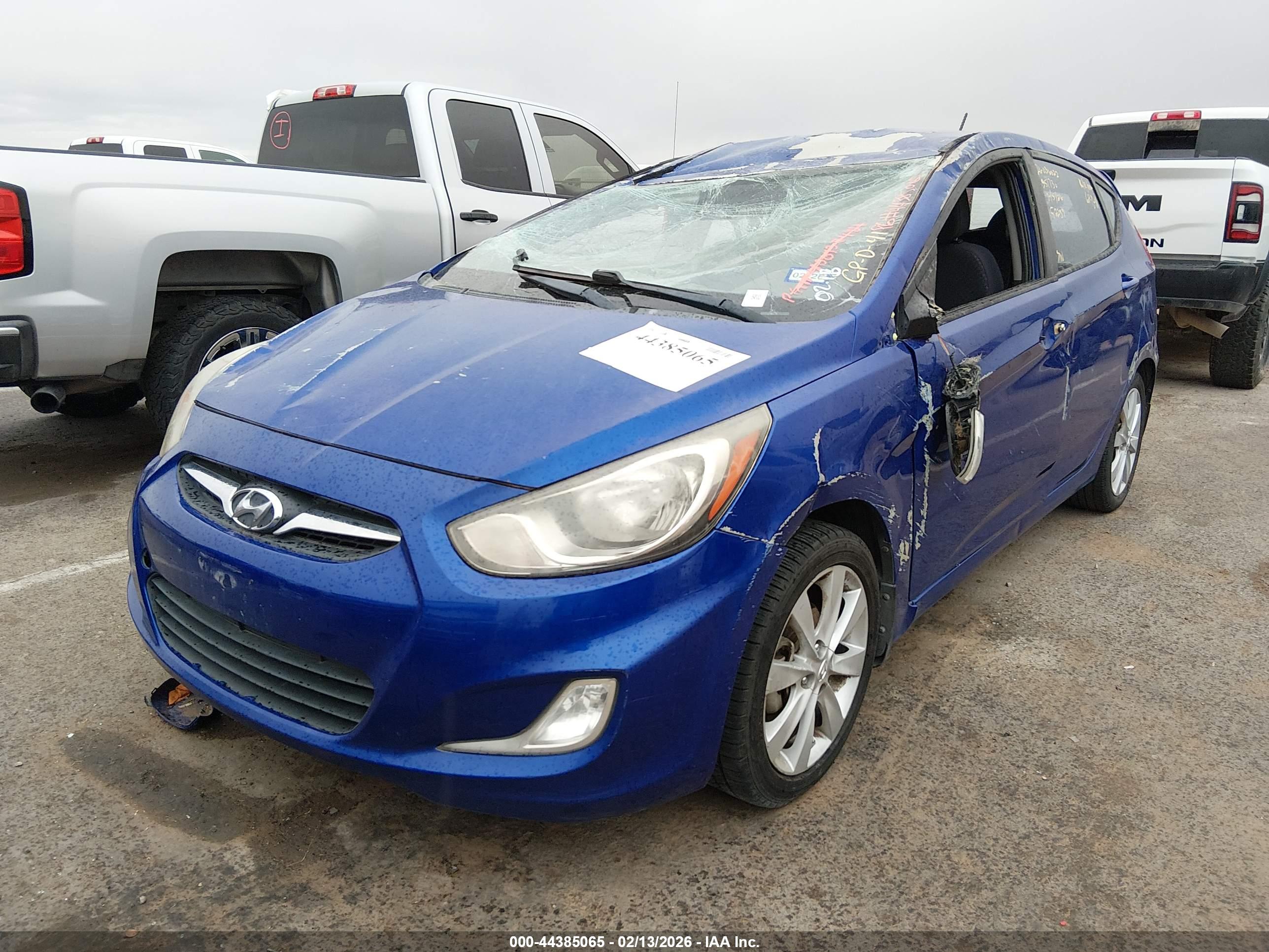HYUNDAI ACCENT image 2