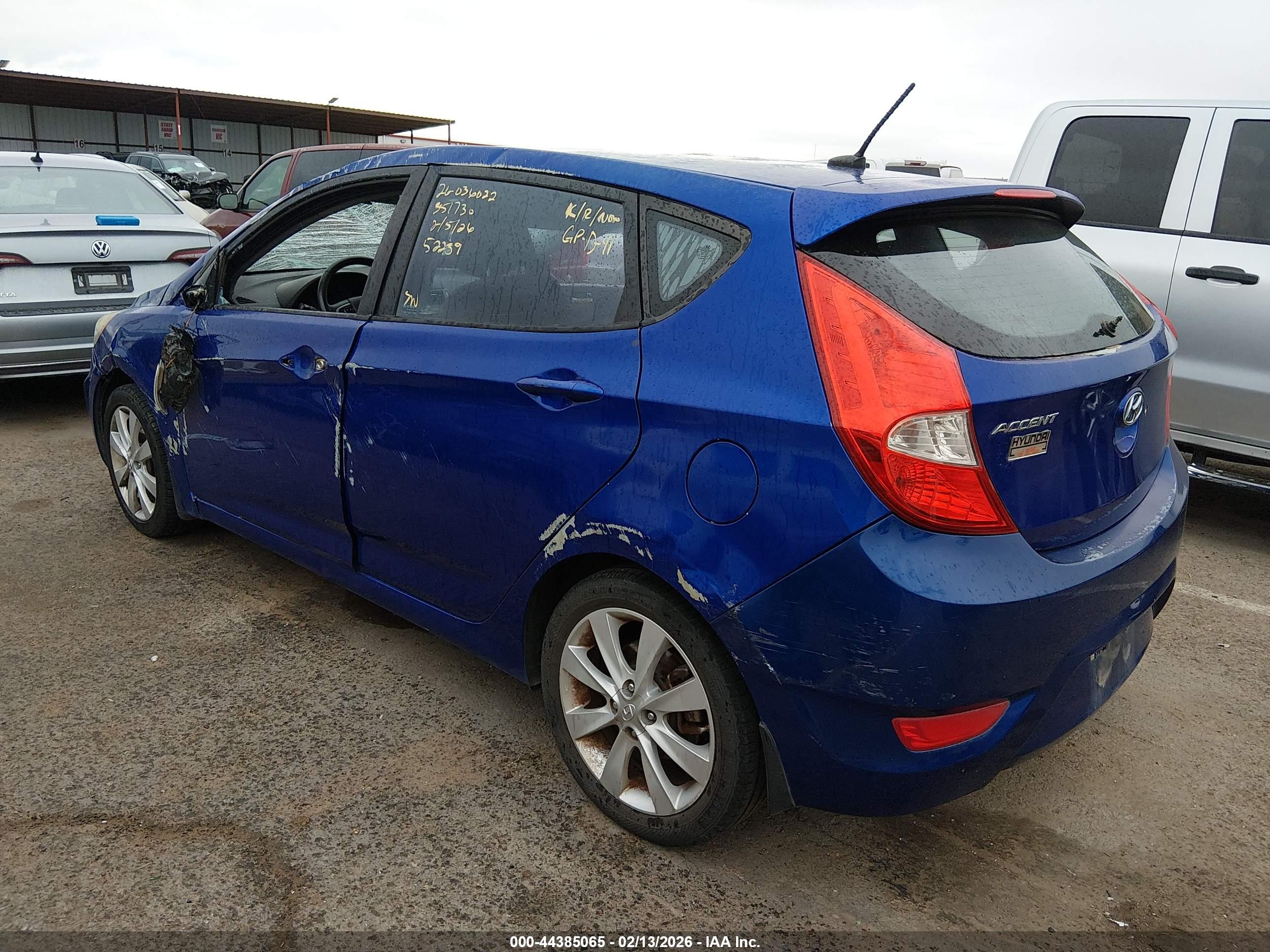 HYUNDAI ACCENT image 3