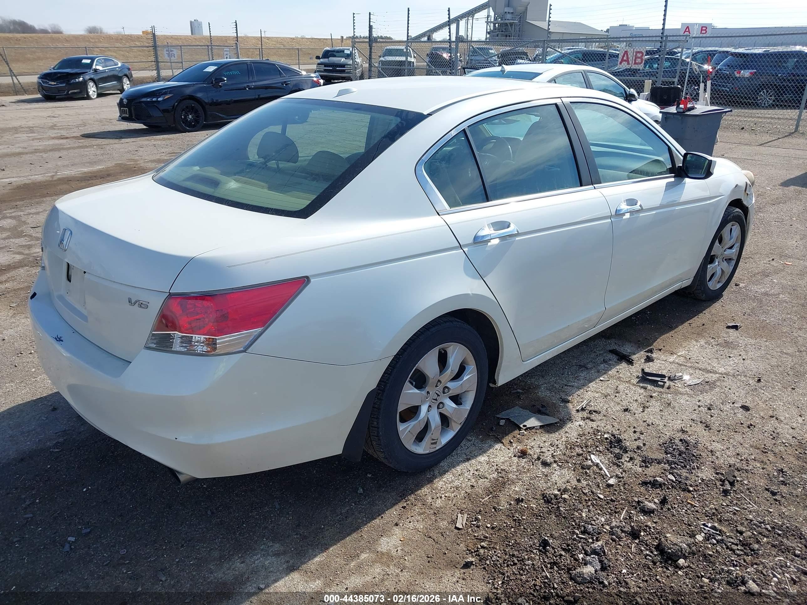HONDA ACCORD image 4