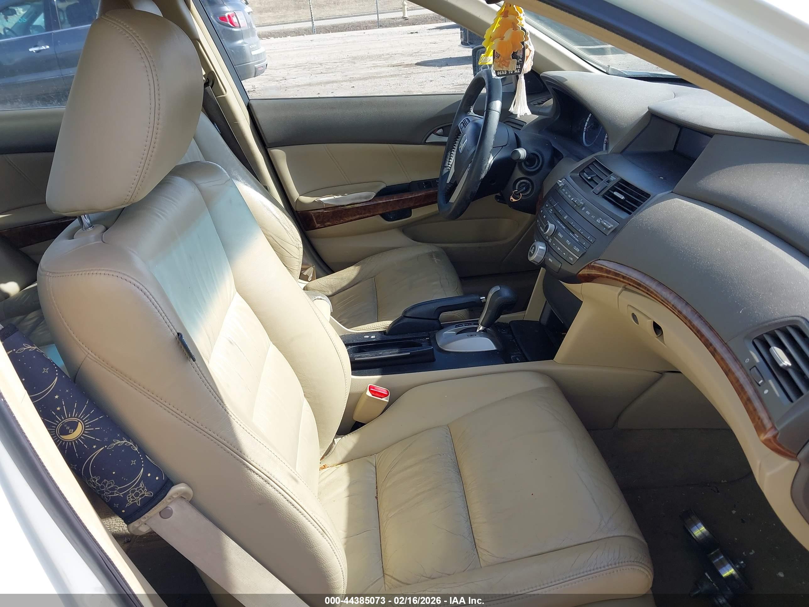 HONDA ACCORD image 5